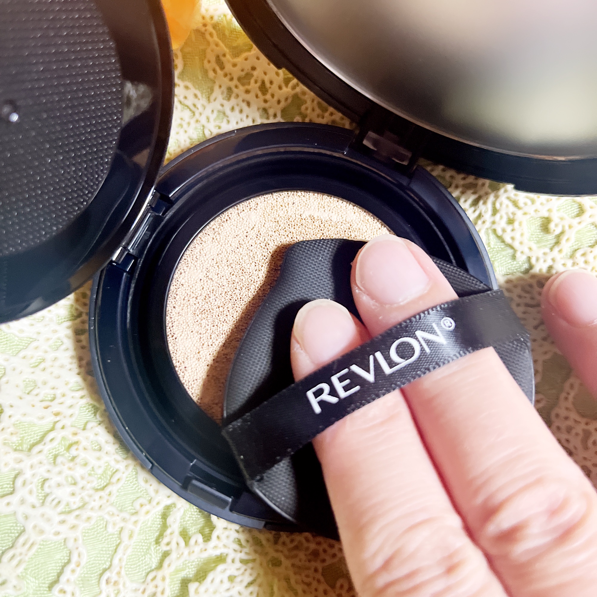 レブロン カラーステイ ロングウェア UV クッション ファンデーション/REVLON/クッションファンデーションを使ったクチコミ（2枚目）
