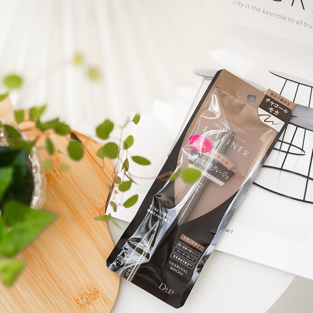 シルキーリキッドアイライナーWP/D-UP/リキッドアイライナーを使ったクチコミ（3枚目）