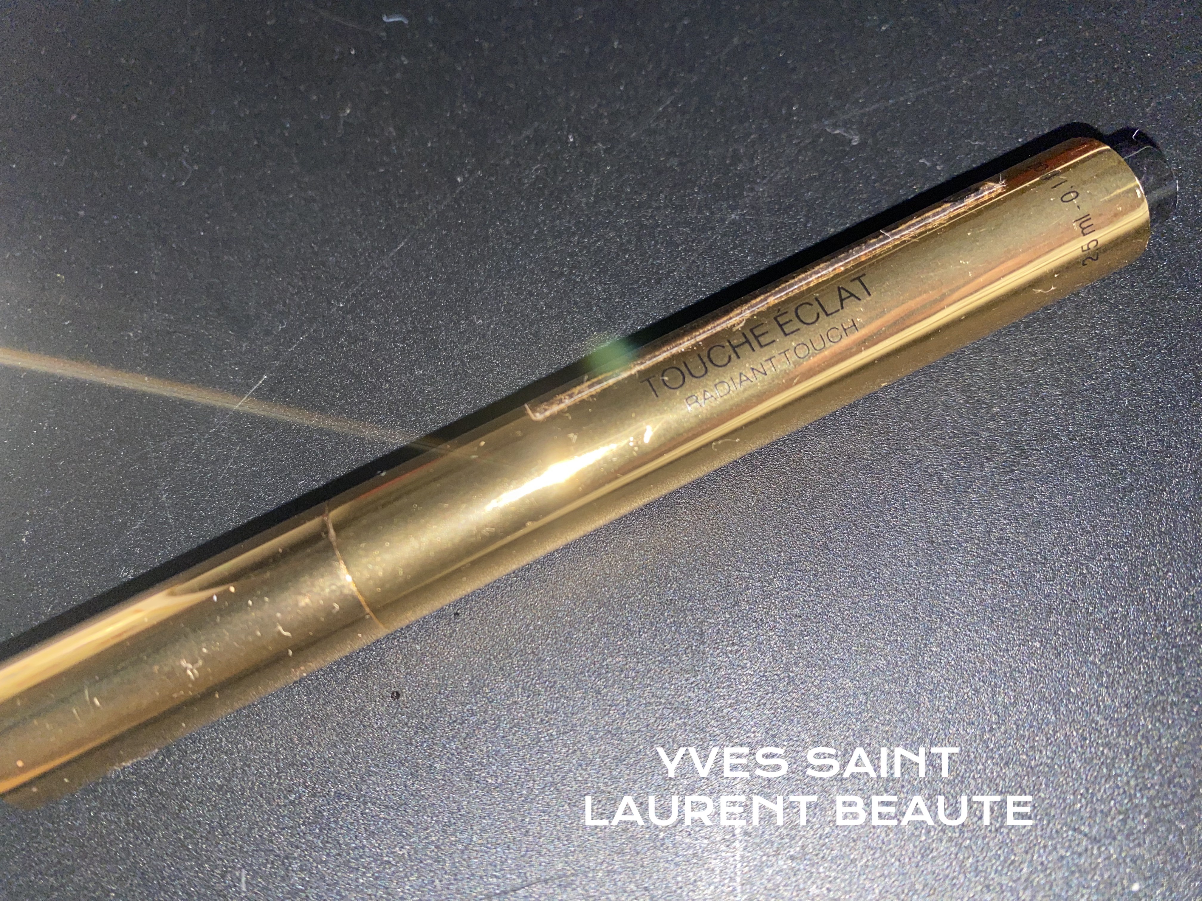 ラディアント タッチ/YVES SAINT LAURENT BEAUTE/リキッドコンシーラーを使ったクチコミ（1枚目）