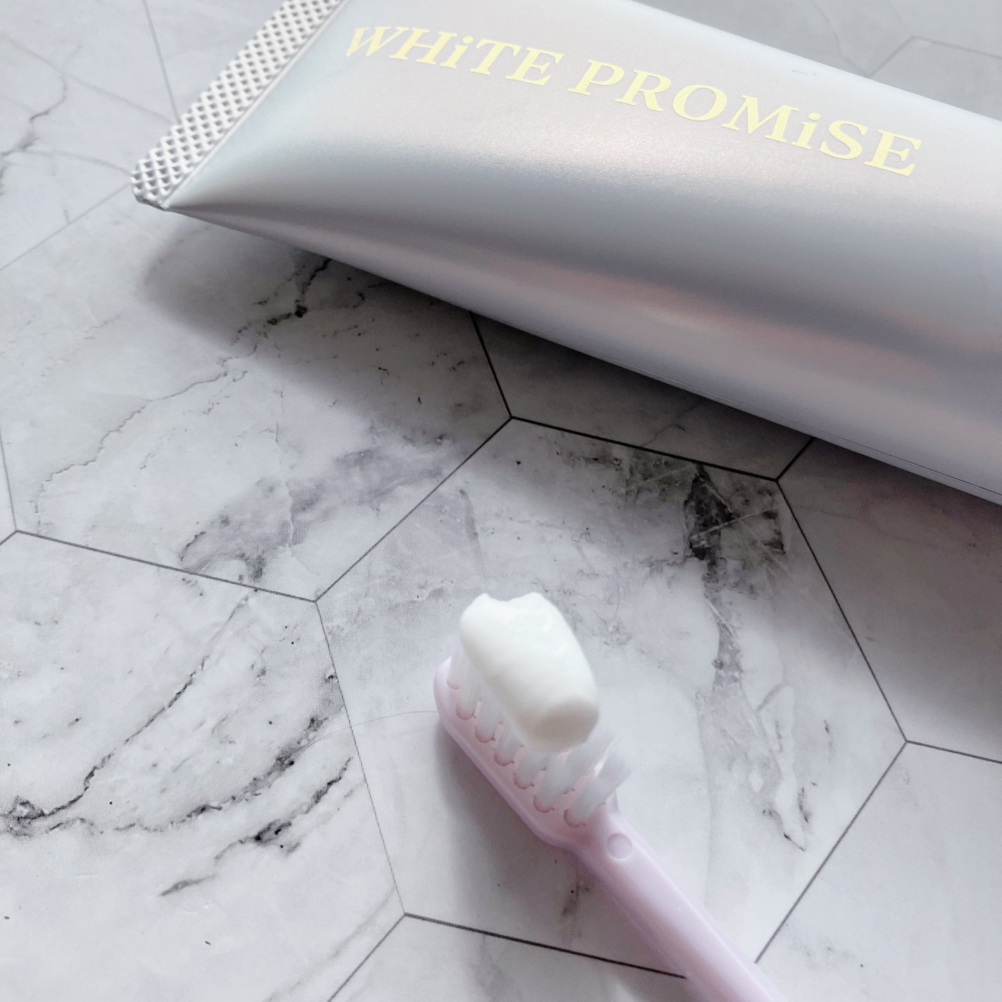 ホワイトプロミス 美白*+むし歯予防*/WHiTE PROMiSE/歯磨き粉を使ったクチコミ(4枚目)