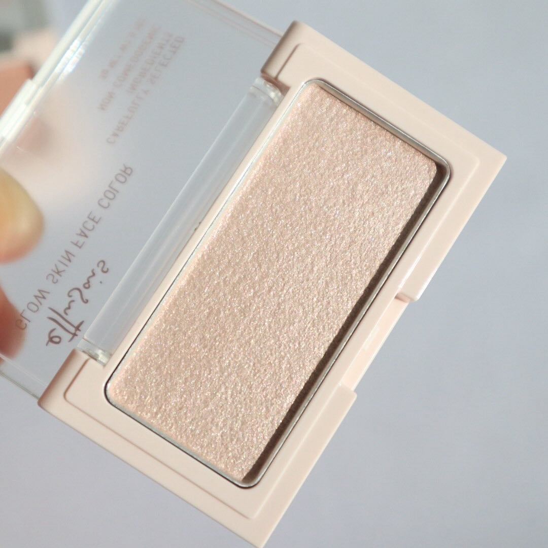 エテュセ グロウスキン フェイスカラー 01 <ハイライター>/ettusais/パウダーハイライトを使ったクチコミ(4枚目)