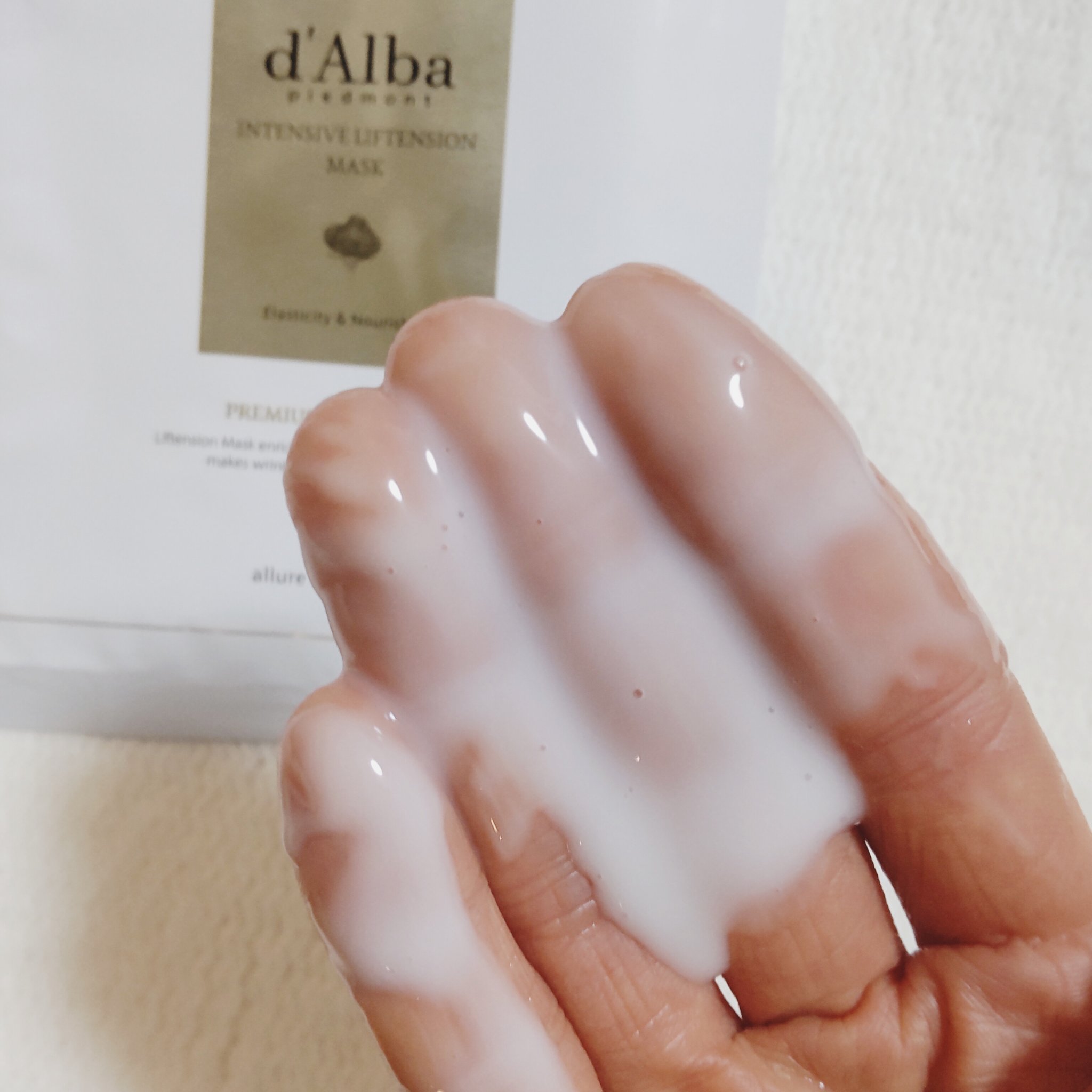 インテンシブリフテンションマスク/ダルバ/シートマスク・パックを使ったクチコミ（3枚目）