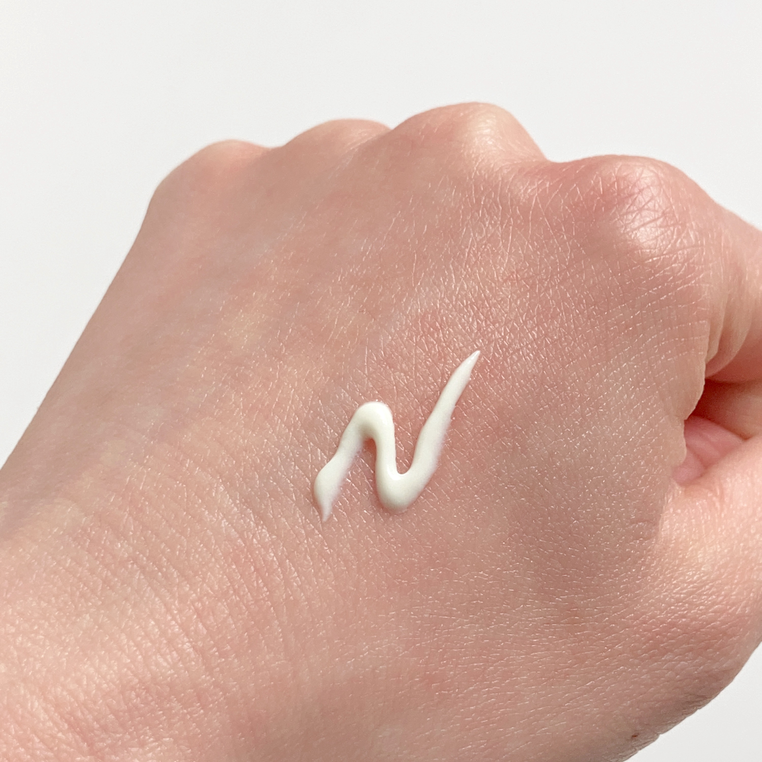 UVデイエッセンス/DEW/化粧下地を使ったクチコミ（3枚目）