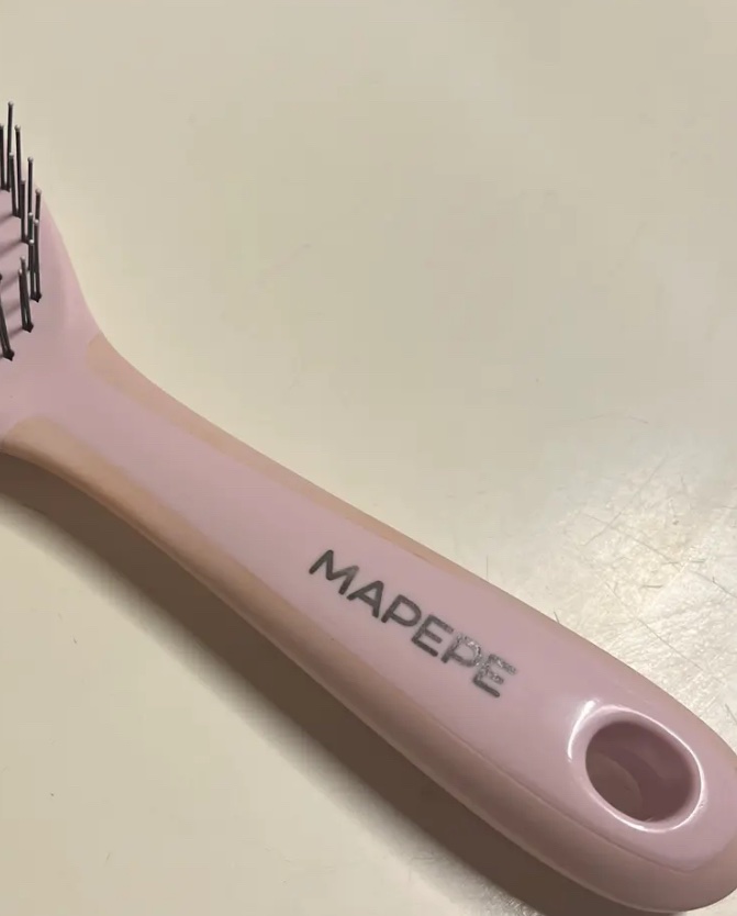 マペペ デタングリングブラシ ロングのクチコミ「❄︎••┈┈┈┈••❄︎••┈┈┈┈••❄︎

デタングリングブラシ ロング
マペペ/ピンク
.....」（3枚目）