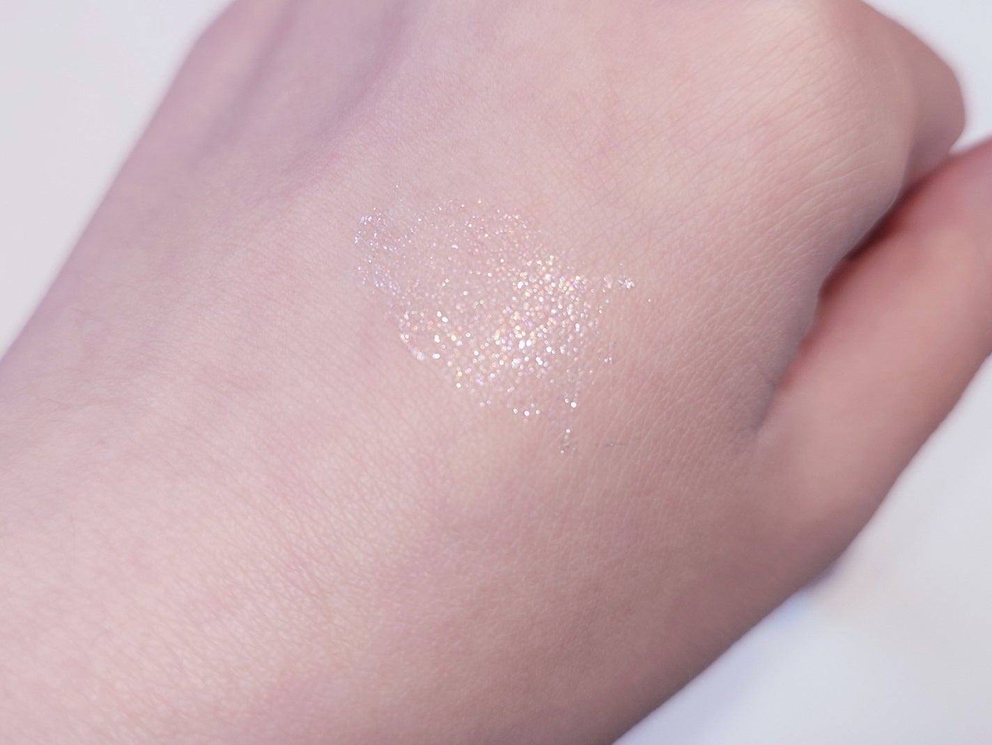 ムーン グラス リキッド グリッター/CLIO/メイクアップを使ったクチコミ(4枚目)