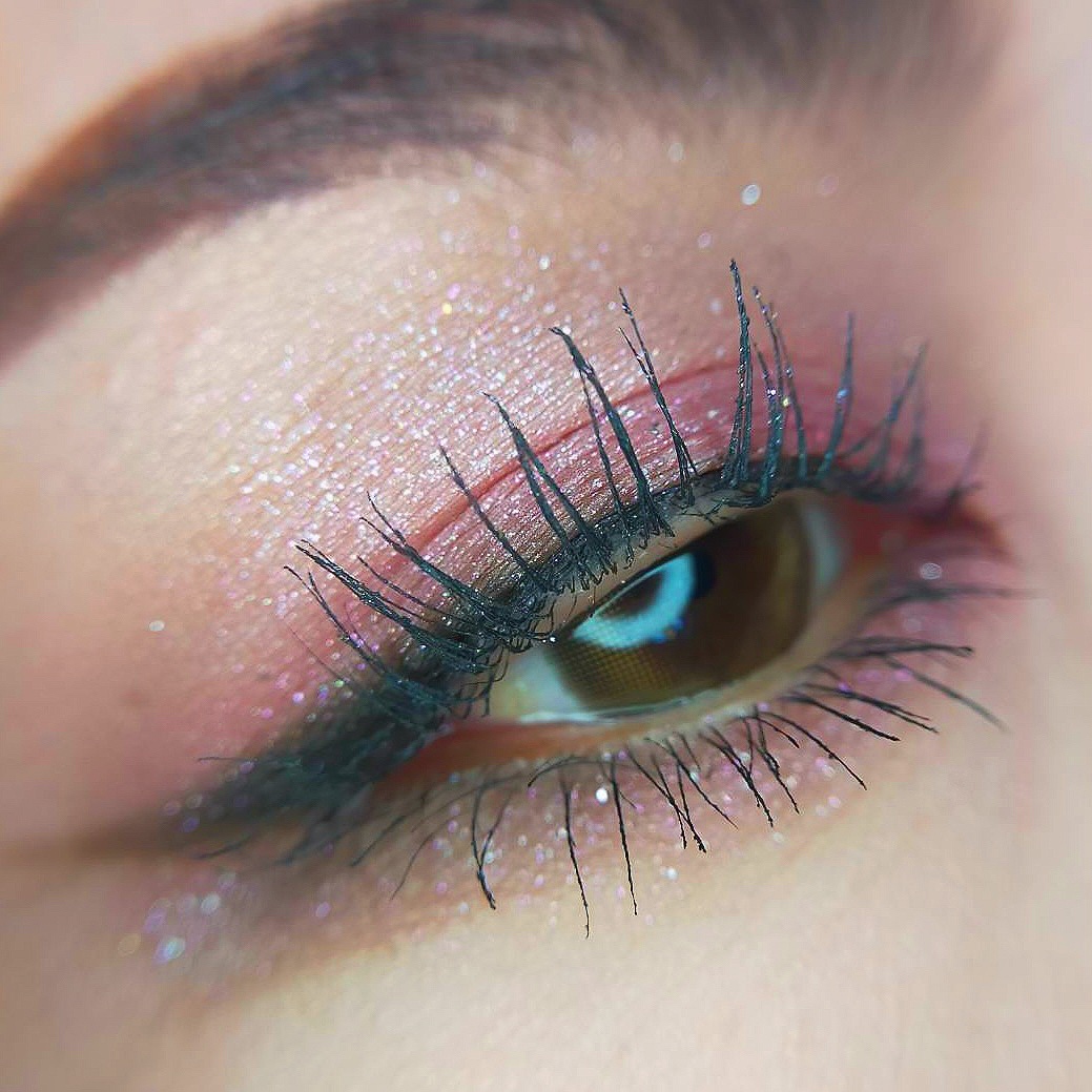 ソフトブラーリングアイパレット/wakemake/アイシャドウパレットを使ったクチコミ（3枚目）