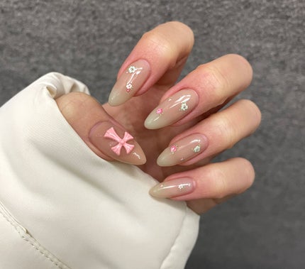 #ジェルネイル,#セリアジェルネイル,#キャンドゥジェルネイル,#ワンホンネイル,#マグネットネイル,#プチプラネイル,#韓国ネイル,#セルフネイル,#ヌーディーネイル,#ベージュネイル,#y2kネイル,#花柄ネイル,#グラデーションネイルのネイルデザイン