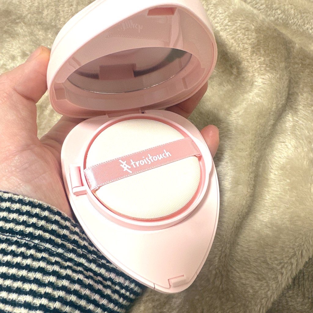 トワタッチ ハートクッション グロウメッシュ 21 ベージュ本体/troistouch/クッションファンデーションを使ったクチコミ（1枚目）
