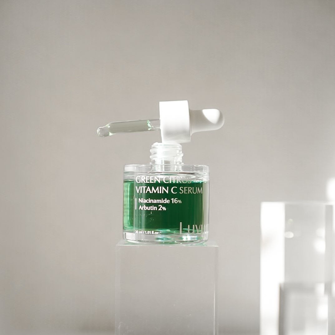 ちぃちゃんÜフォロバ100 on LIPS 「.肌トーンや隠れたシミをケアしたい方におすすめ◎2月28日(金..」(1枚目)