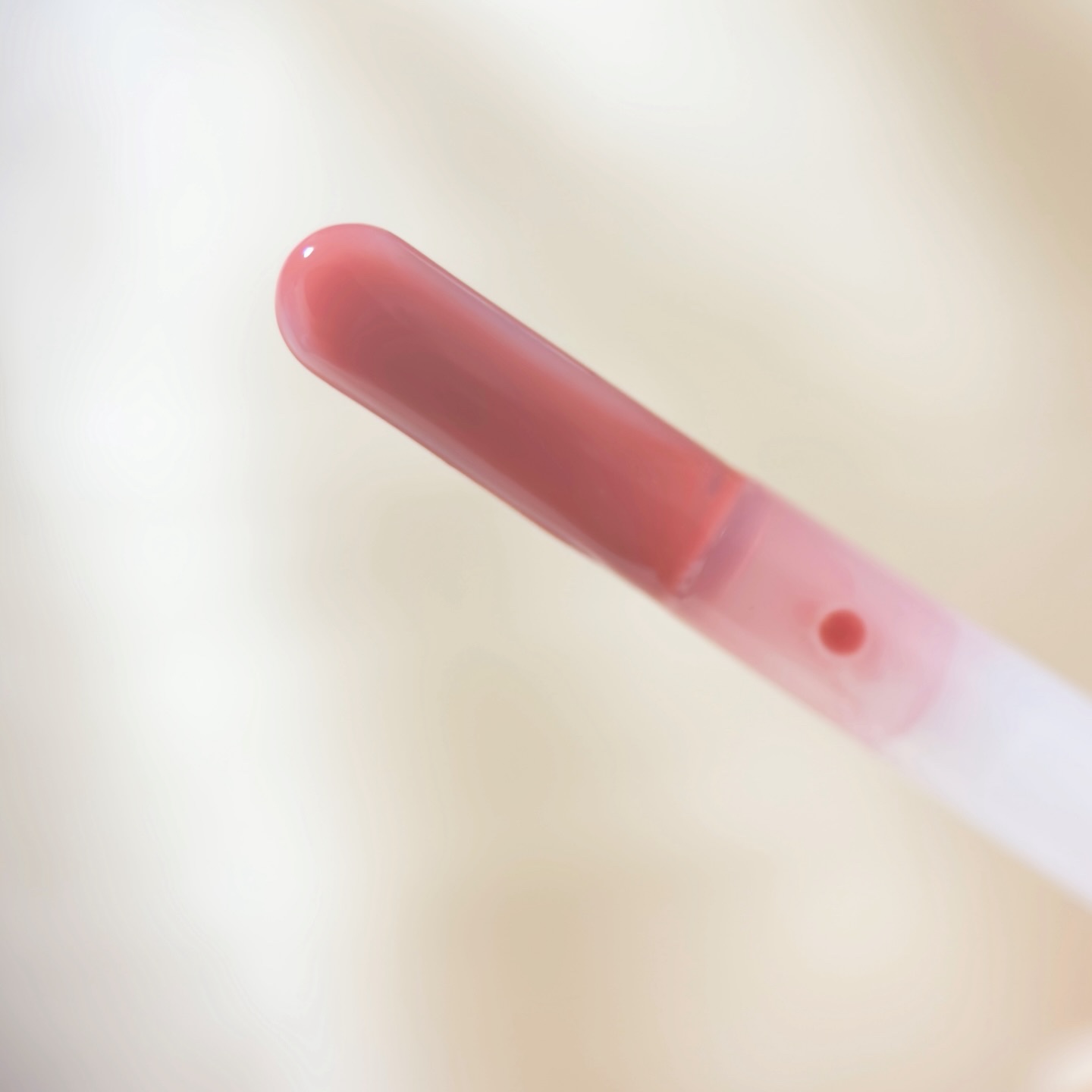 ジューシーベリープランピングリップオイル/TOCOBO/リップグロスを使ったクチコミ（2枚目）