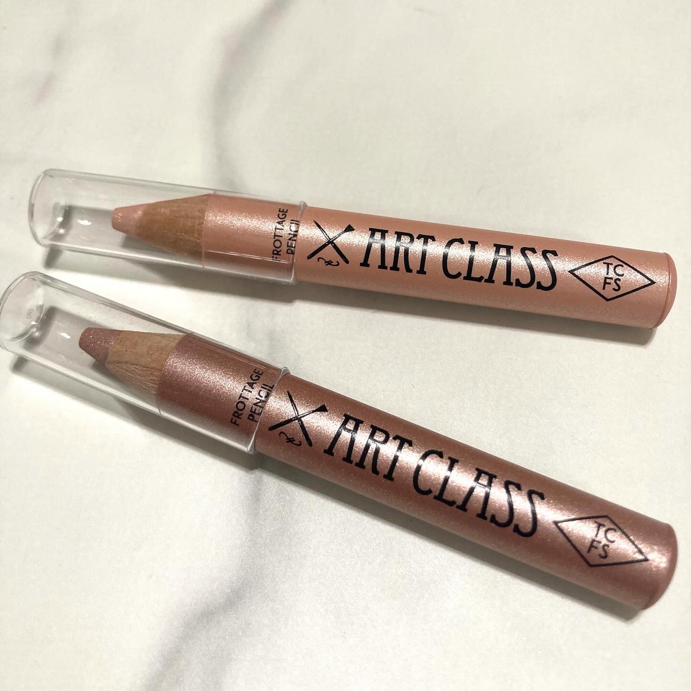 アートクラス フロッタージュペンシル/too cool for school/スティックアイシャドウを使ったクチコミ(5枚目)