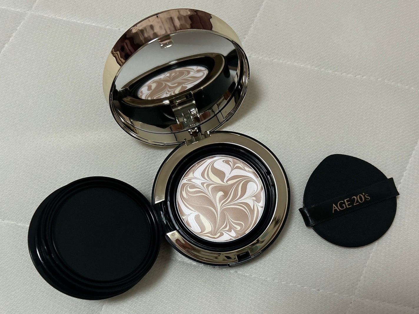 SIGNATURE ESSENCE COVER PACT /AGE20’s/クリーム・エマルジョンファンデーションを使ったクチコミ(3枚目)