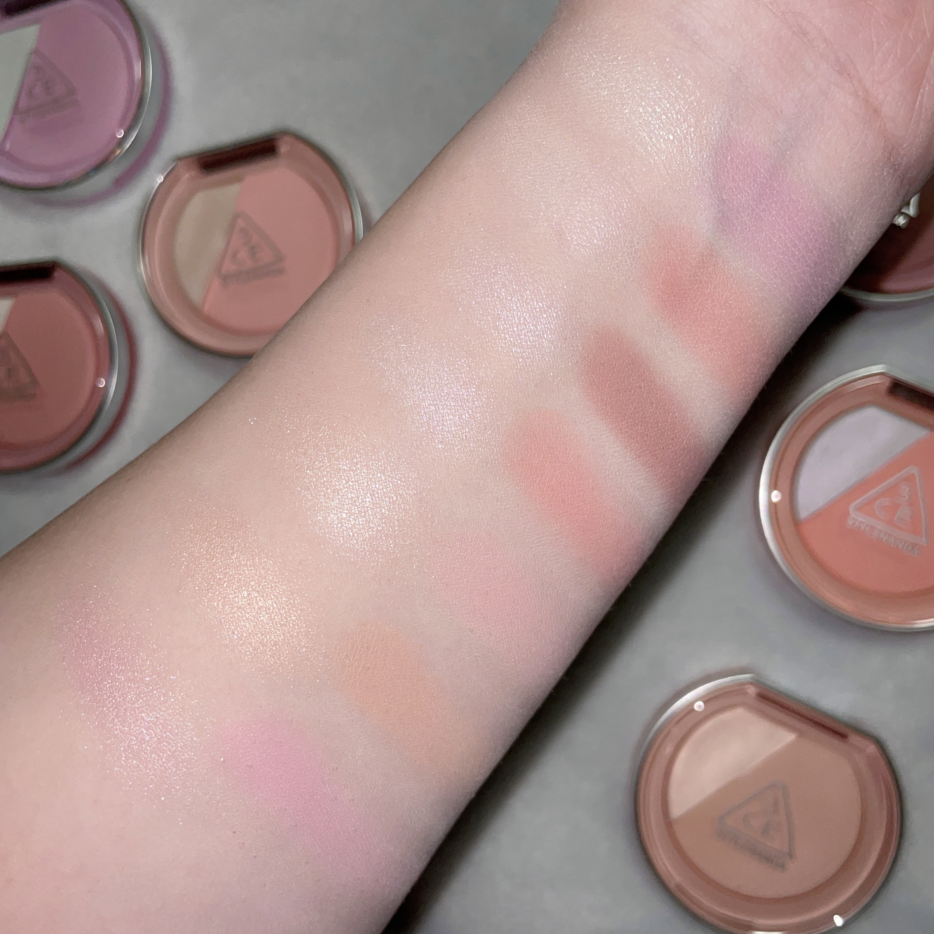 3CE ブラッシュライター/3CE/パウダーチークを使ったクチコミ（3枚目）