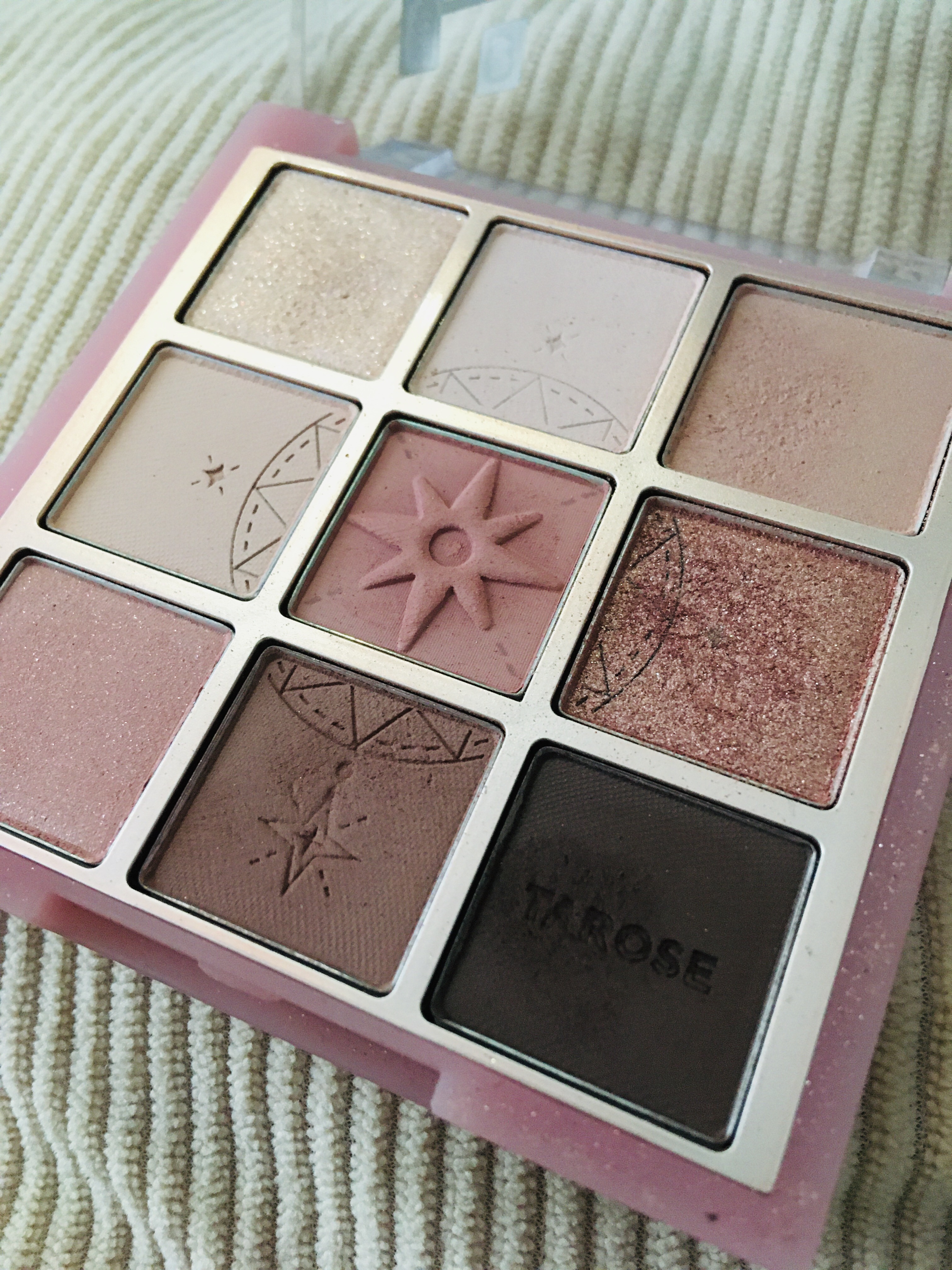 マイフェイブムードアイパレット 9カラー/HOLIKA HOLIKA/アイシャドウパレットを使ったクチコミ（1枚目）