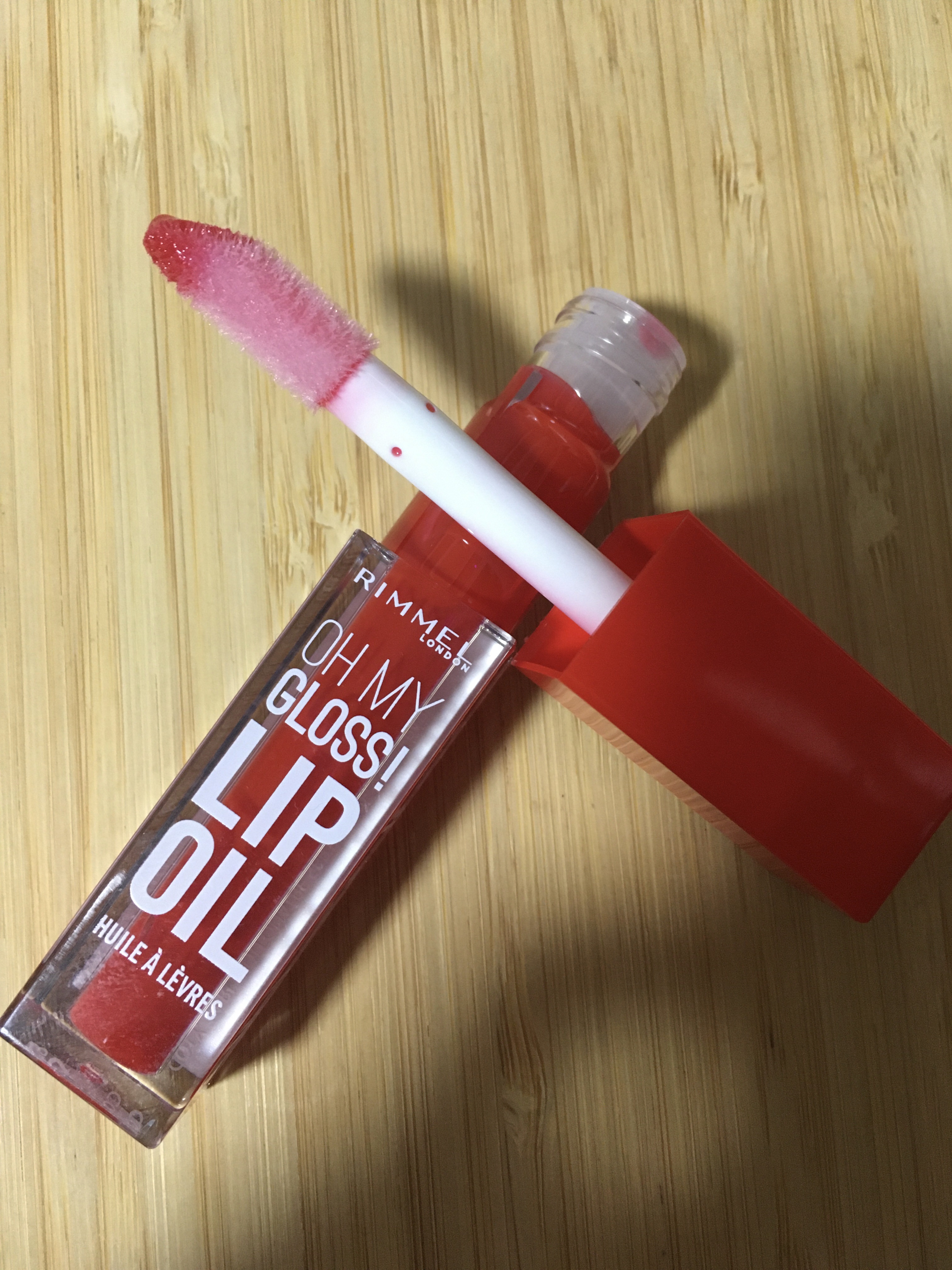 オーマイグロス リップオイル 004 ビビッドレッド(ザクロの香り)/リンメル ロンドン/リップグロスを使ったクチコミ（1枚目）