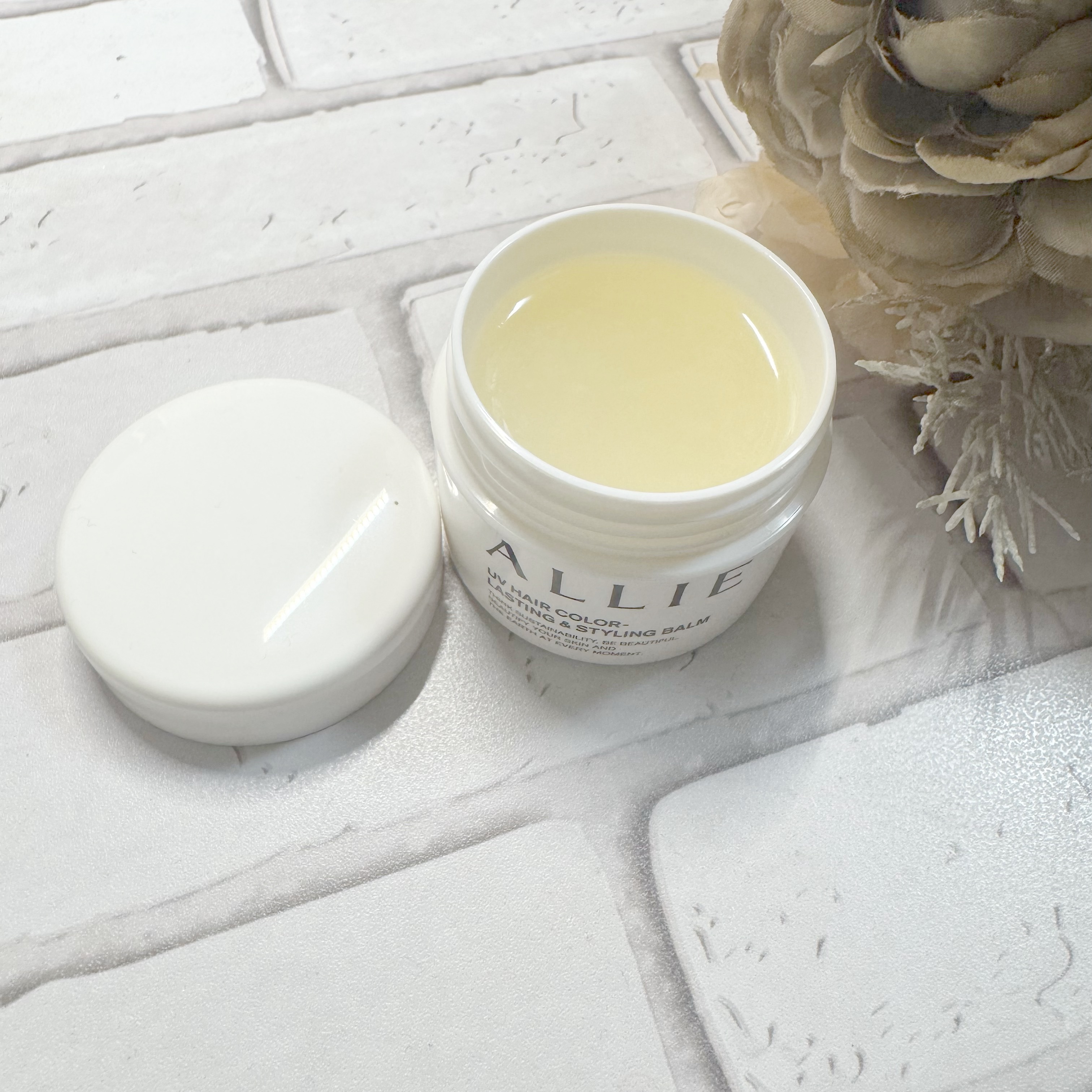 アリィー クロノビューティ UV ヘアカラーラスティング＆スタイリング バーム/アリィー/ヘアバームを使ったクチコミ（3枚目）