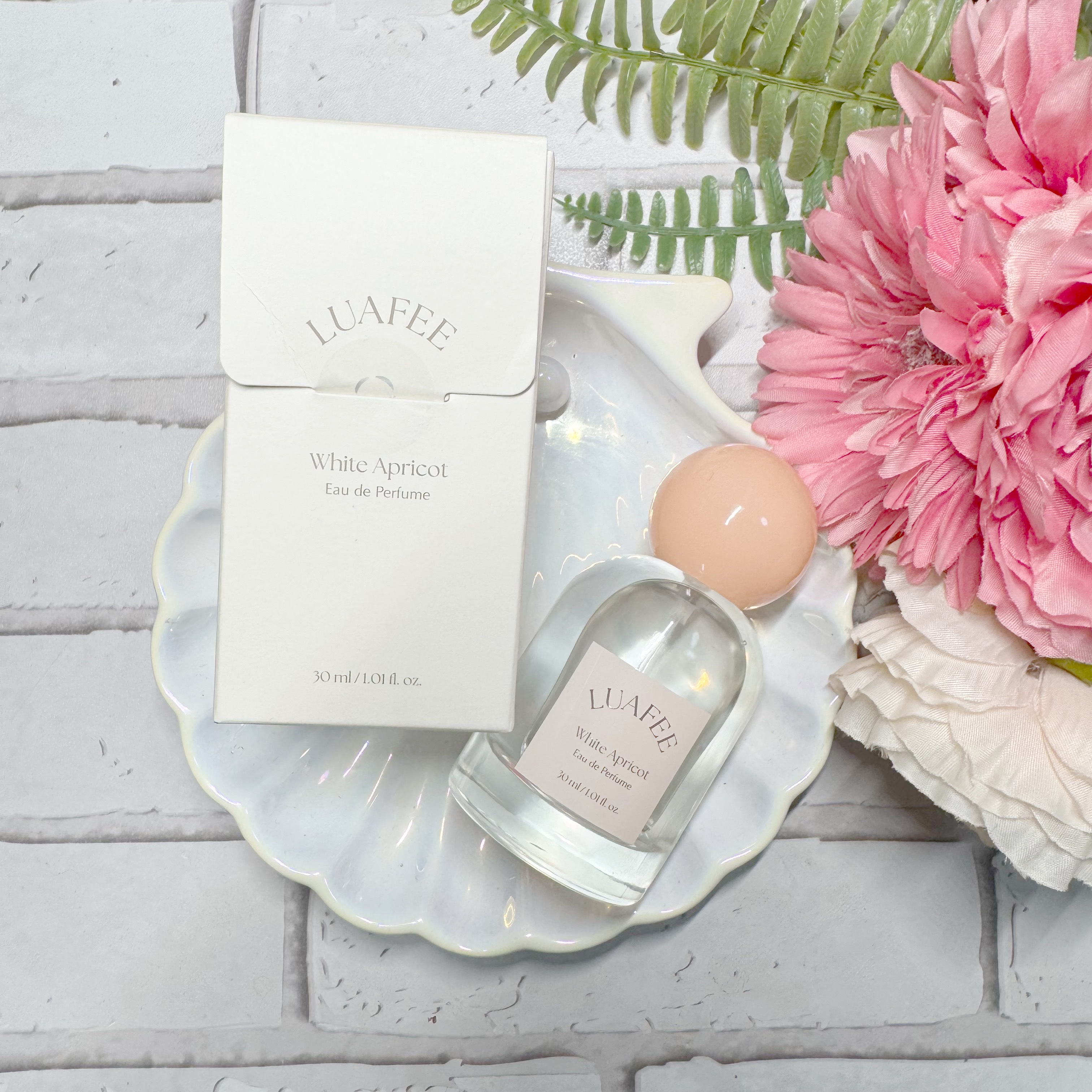 ソリッド パフューム ホワイトアプリコット/LUAFEE/練り香水を使ったクチコミ（2枚目）