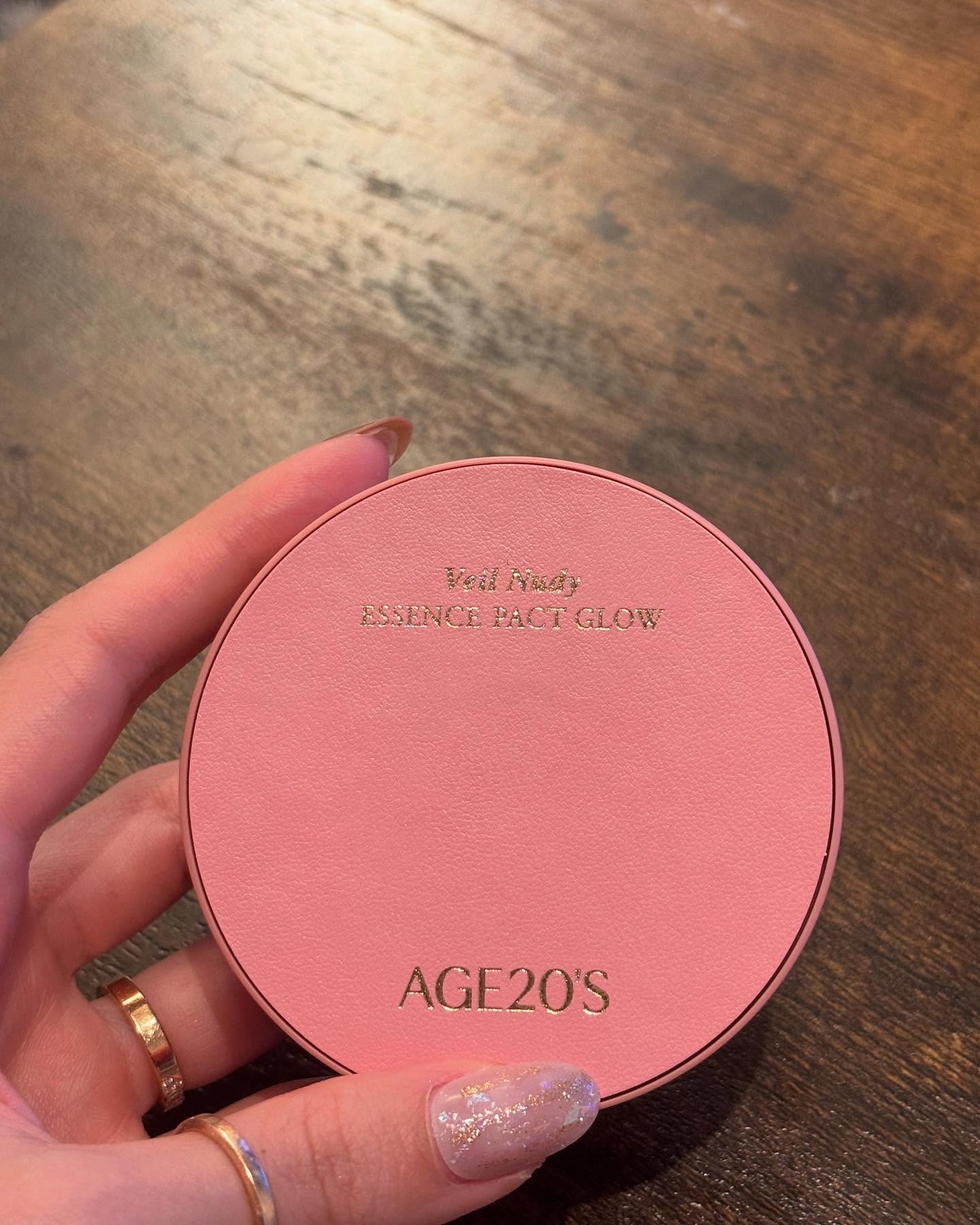 ヴェールヌーディ エッセンスパクトグロウ/AGE20’s/クリーム・エマルジョンファンデーションを使ったクチコミ（2枚目）