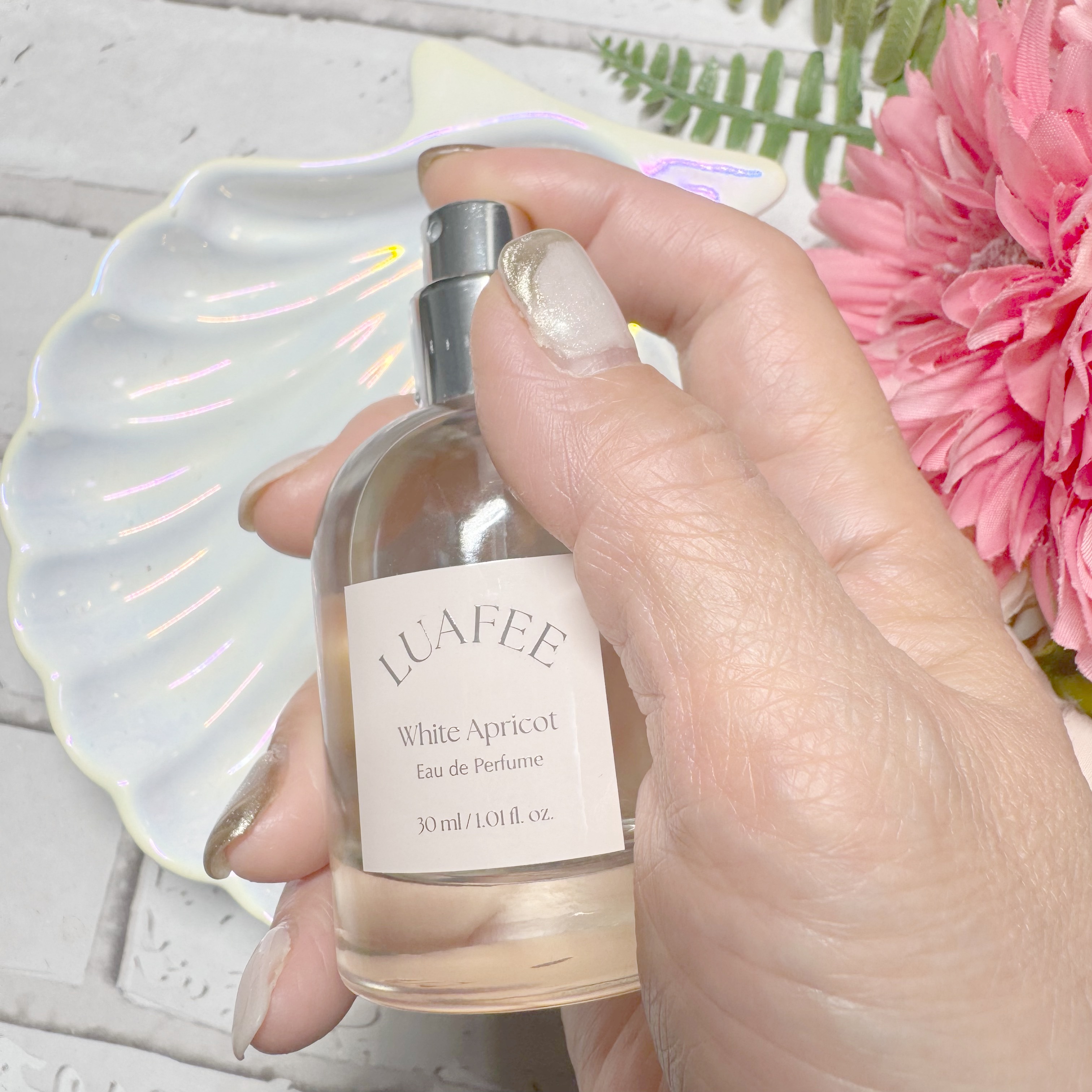 ソリッド パフューム ホワイトアプリコット/LUAFEE/練り香水を使ったクチコミ（3枚目）
