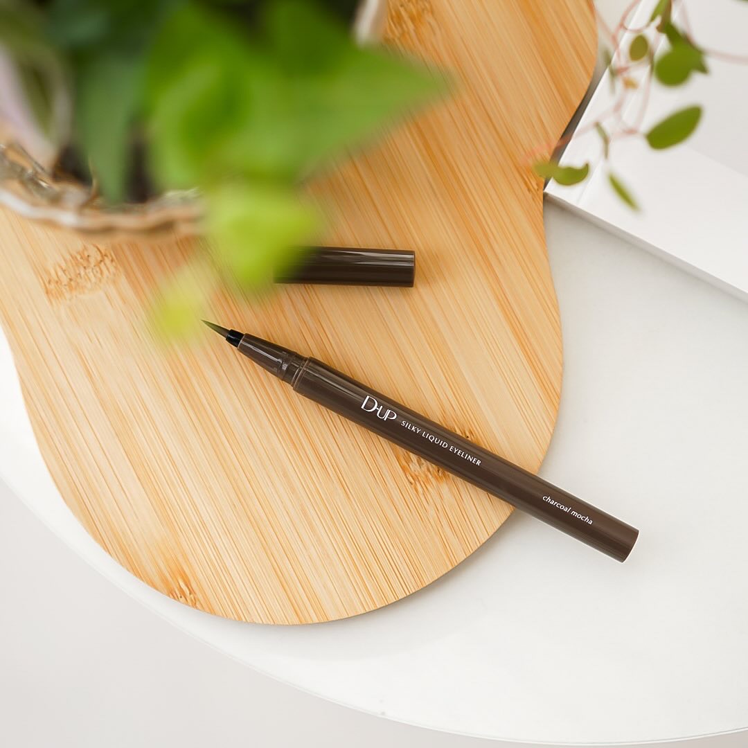 シルキーリキッドアイライナーWP/D-UP/リキッドアイライナーを使ったクチコミ（1枚目）