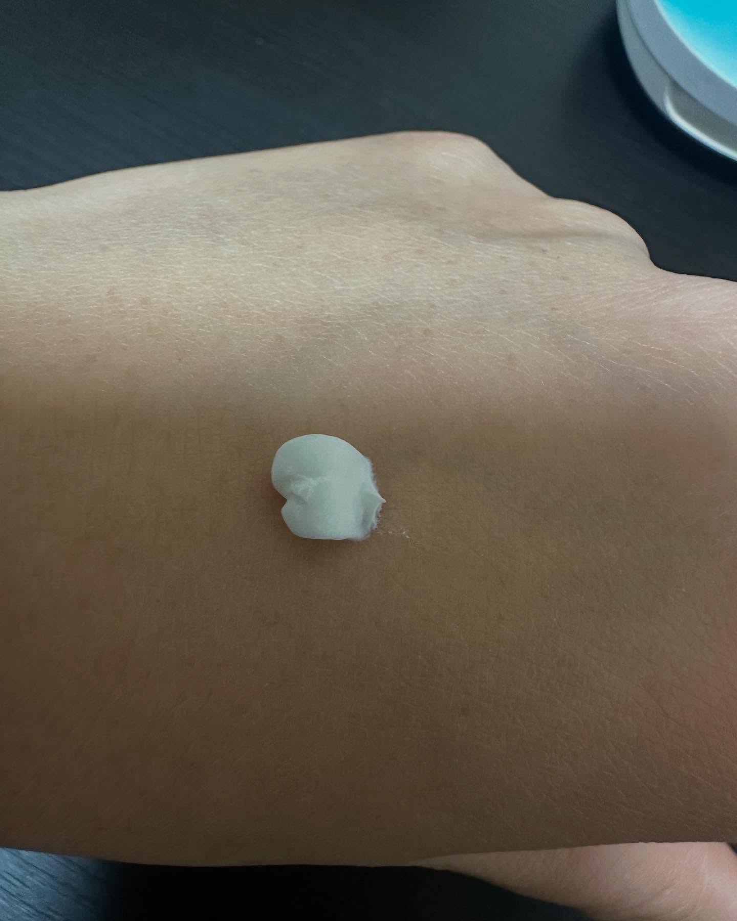 ミネラルUVパウダーS クールコンフォート/ONLY MINERALS/プレストパウダーを使ったクチコミ（3枚目）