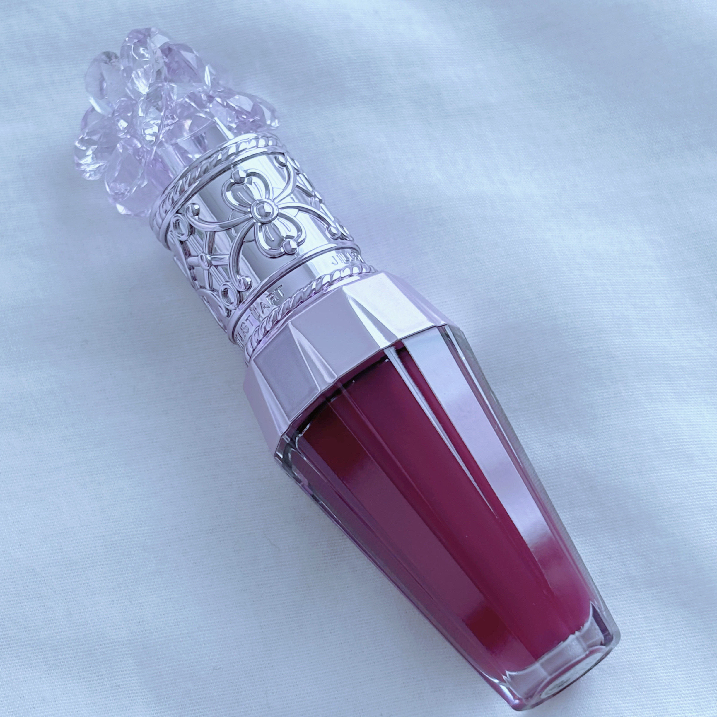 ジルスチュアート　クリスタルブルーム　リップブーケ セラム 112 sakura kiss＜サクラブーケ＞（限定色）/JILL STUART/リッププランパーを使ったクチコミ（2枚目）