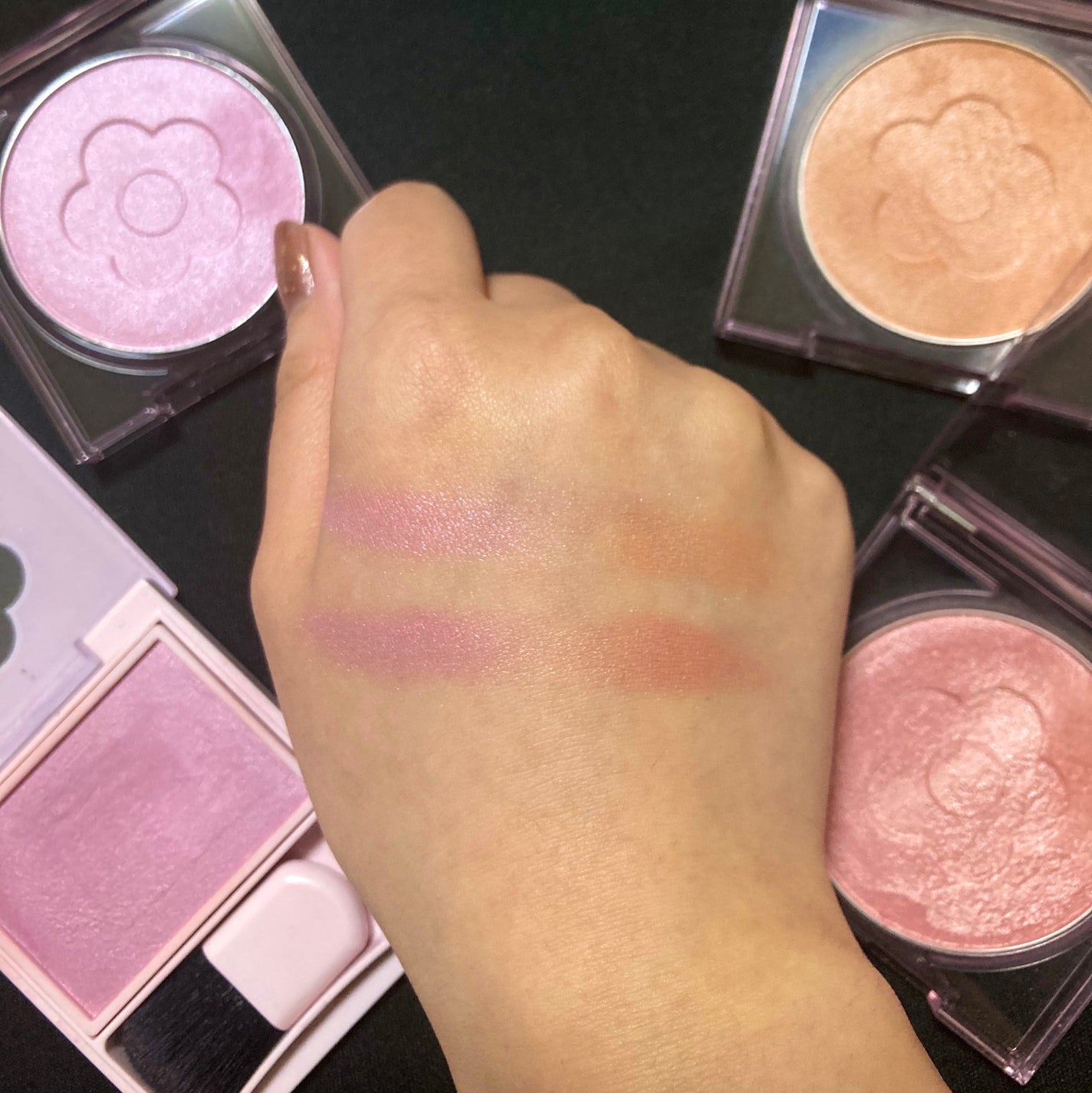 デイジードール パウダー ブラッシュ ブルーム/DAISY DOLL by MARY QUANT/パウダーチークを使ったクチコミ(4枚目)