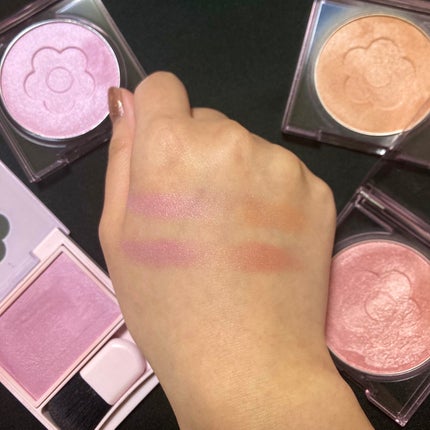 デイジードール パウダー ブラッシュ ブルーム/DAISY DOLL by MARY QUANT/パウダーチークを使ったクチコミ(4枚目)