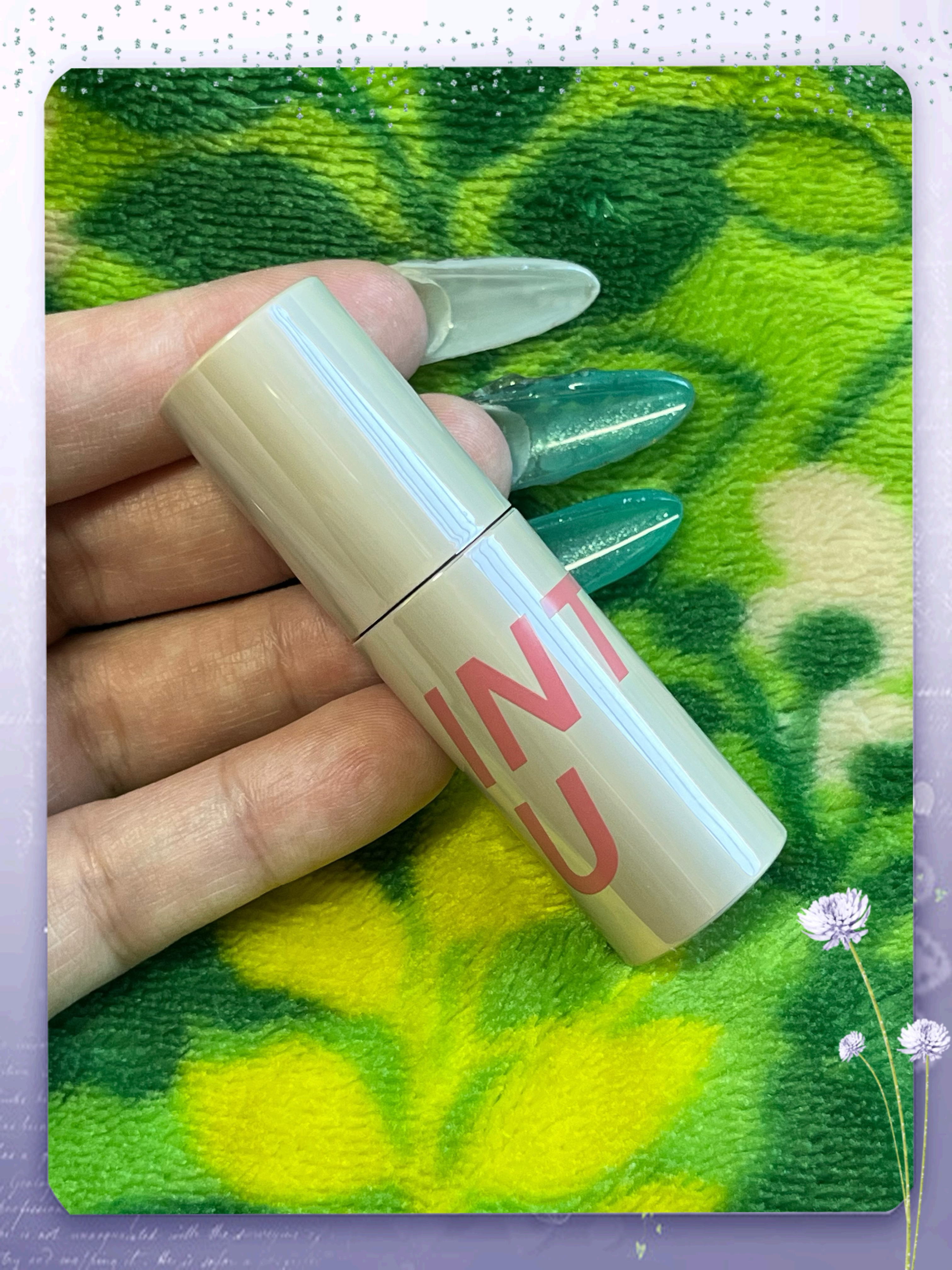 カスタマイズエアリーリップマッド C1 エフォートレスワイン/INTO U/口紅を使ったクチコミ（3枚目）