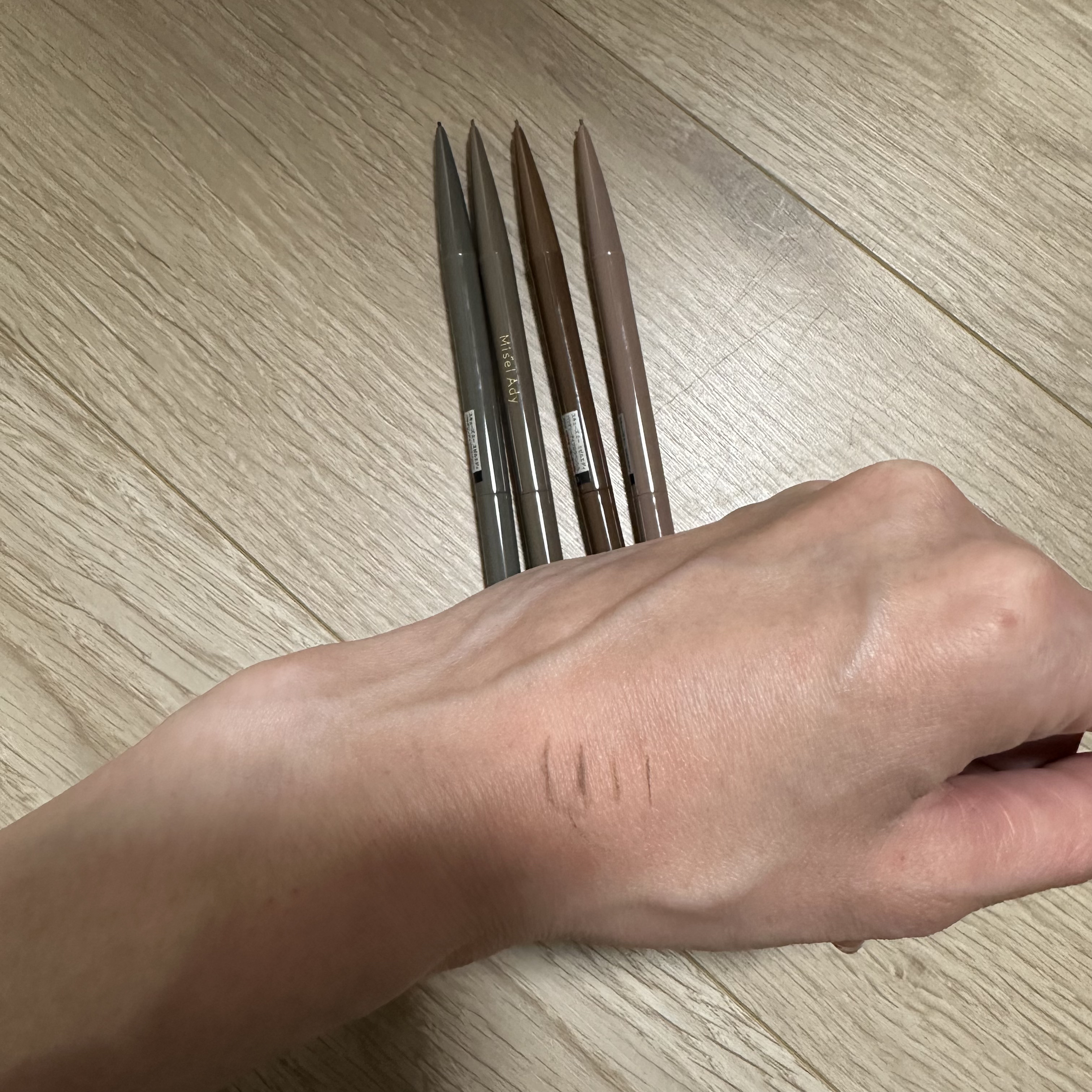 パウダリーアイブロウペンシルスリム/ミゼルエディ/アイブロウペンシルを使ったクチコミ（3枚目）