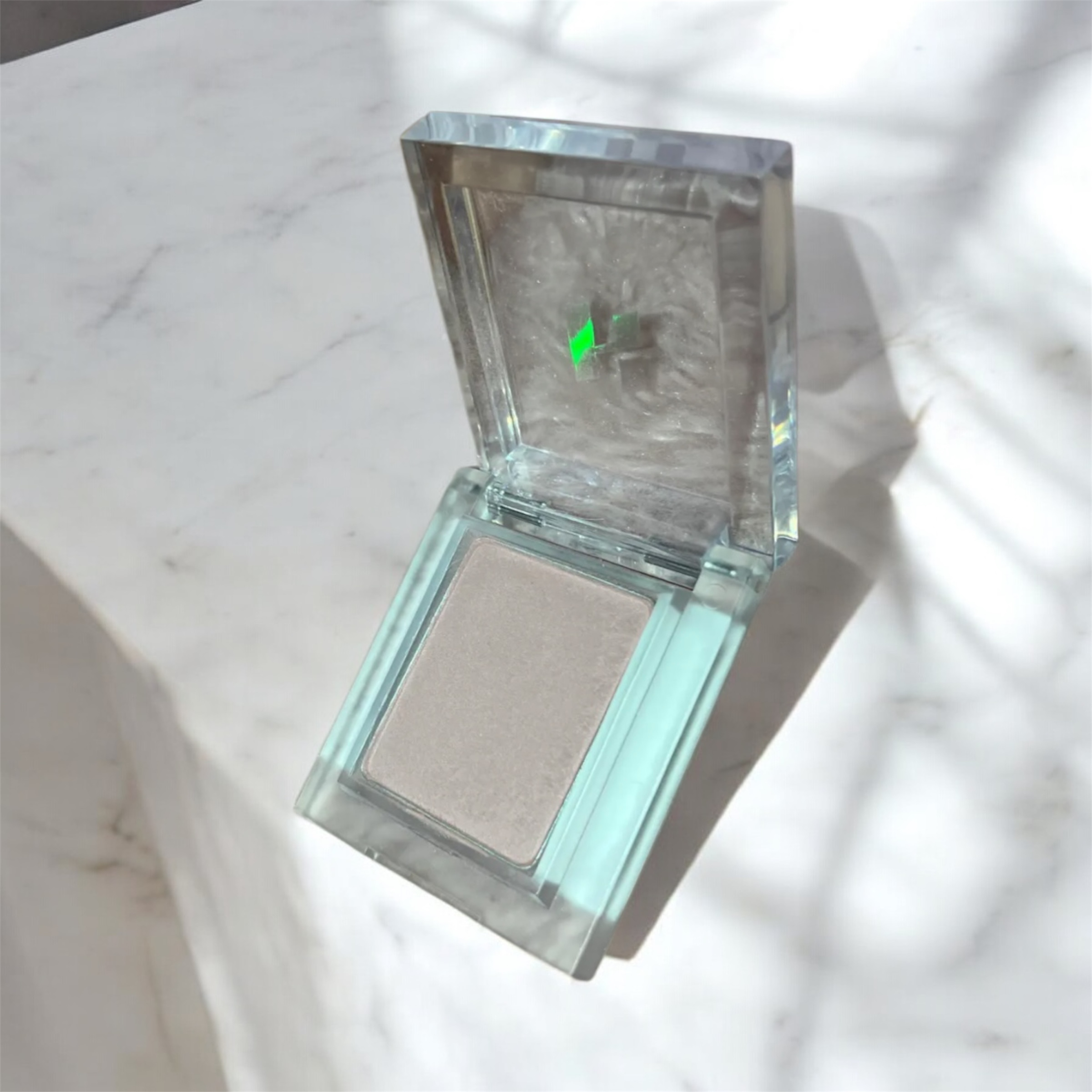 マイフェイブピースアイシャドウ 14 ウィステリア(WISTERIA)/HOLIKA HOLIKA/単色アイシャドウを使ったクチコミ（2枚目）