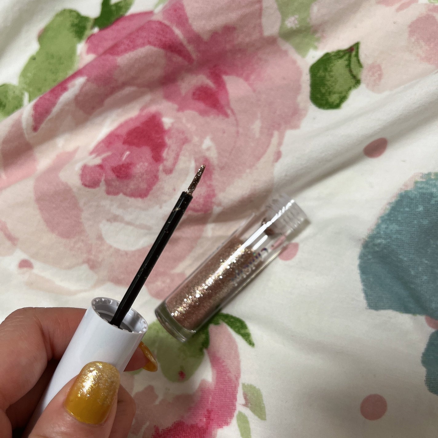 グリッター イルミネーションライナー R/CipiCipi/リキッドアイライナーを使ったクチコミ(3枚目)