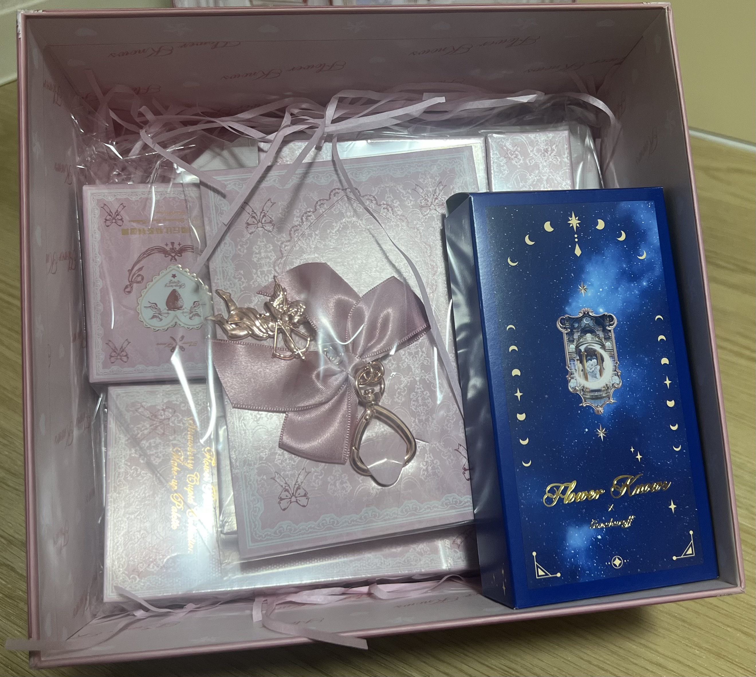 ストロベリーキューピッドコレクション プレストパウダー/FlowerKnows/プレストパウダーを使ったクチコミ（2枚目）