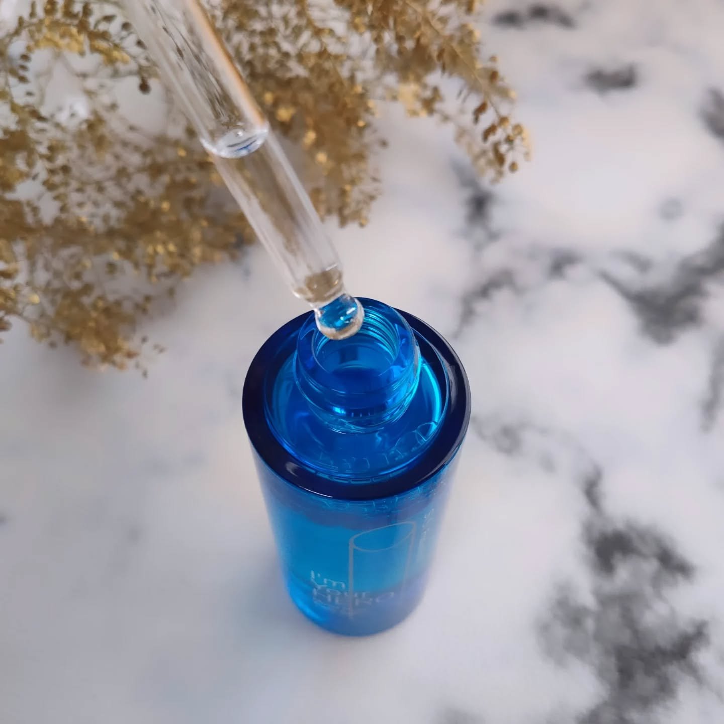 アイムユアヒーロー モイストピールケアセラム/SISI/美容液を使ったクチコミ（3枚目）