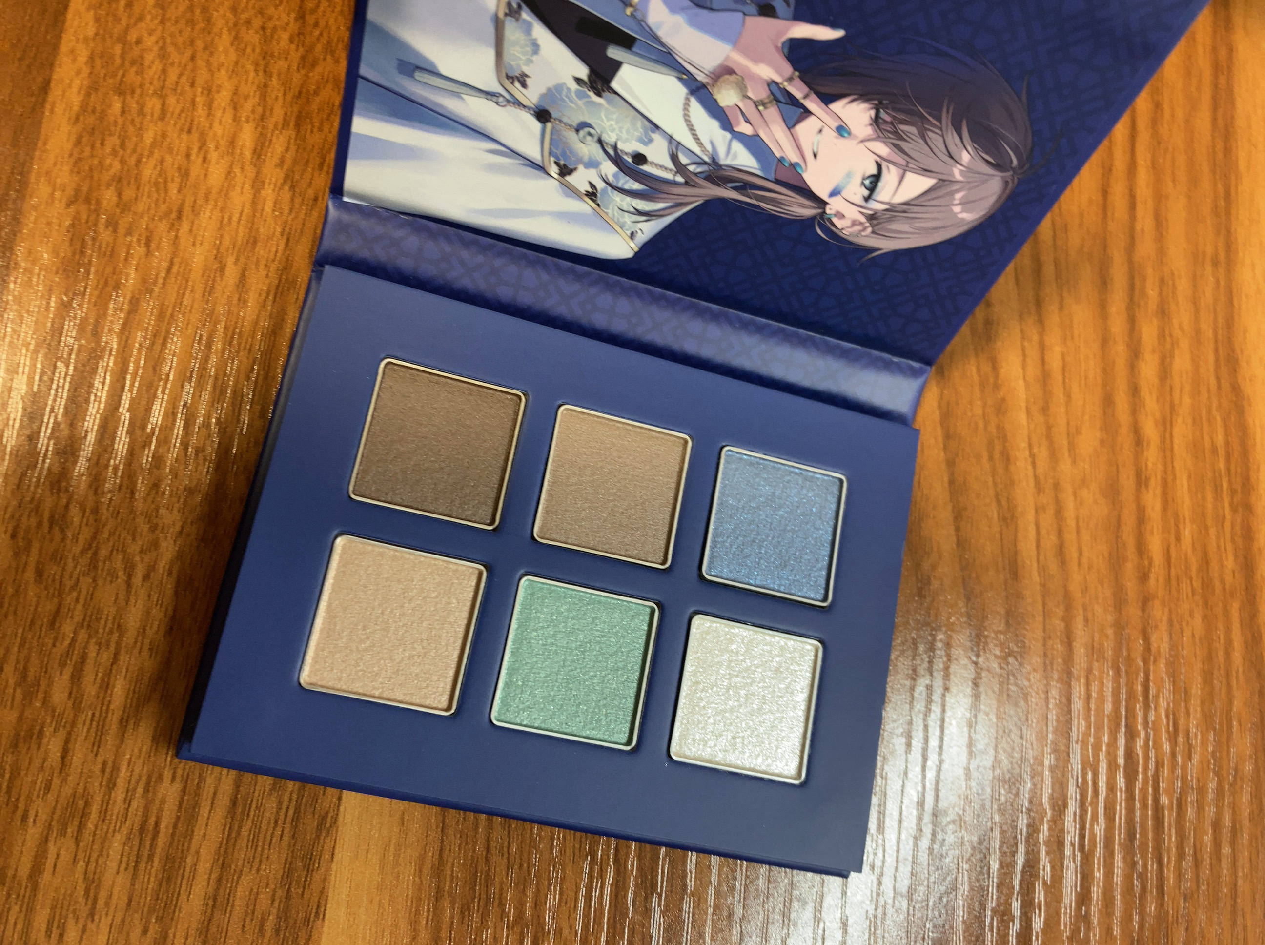 試してみた】ChroNoiR×iCouleur アイシャドウパレット iCouleur