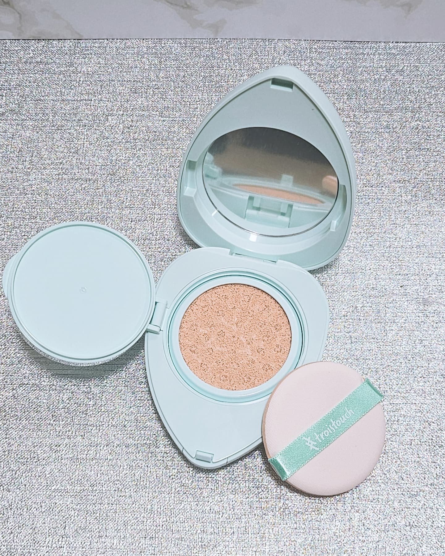 トワタッチ ハートクッション アクアベア 21 ベージュ本体/troistouch/クッションファンデーションを使ったクチコミ（3枚目）