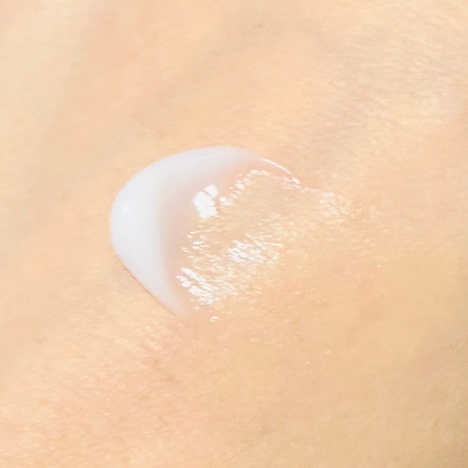 キューミースウィートボムホワイトクリーム/AGARISM/ボディクリームを使ったクチコミ(3枚目)