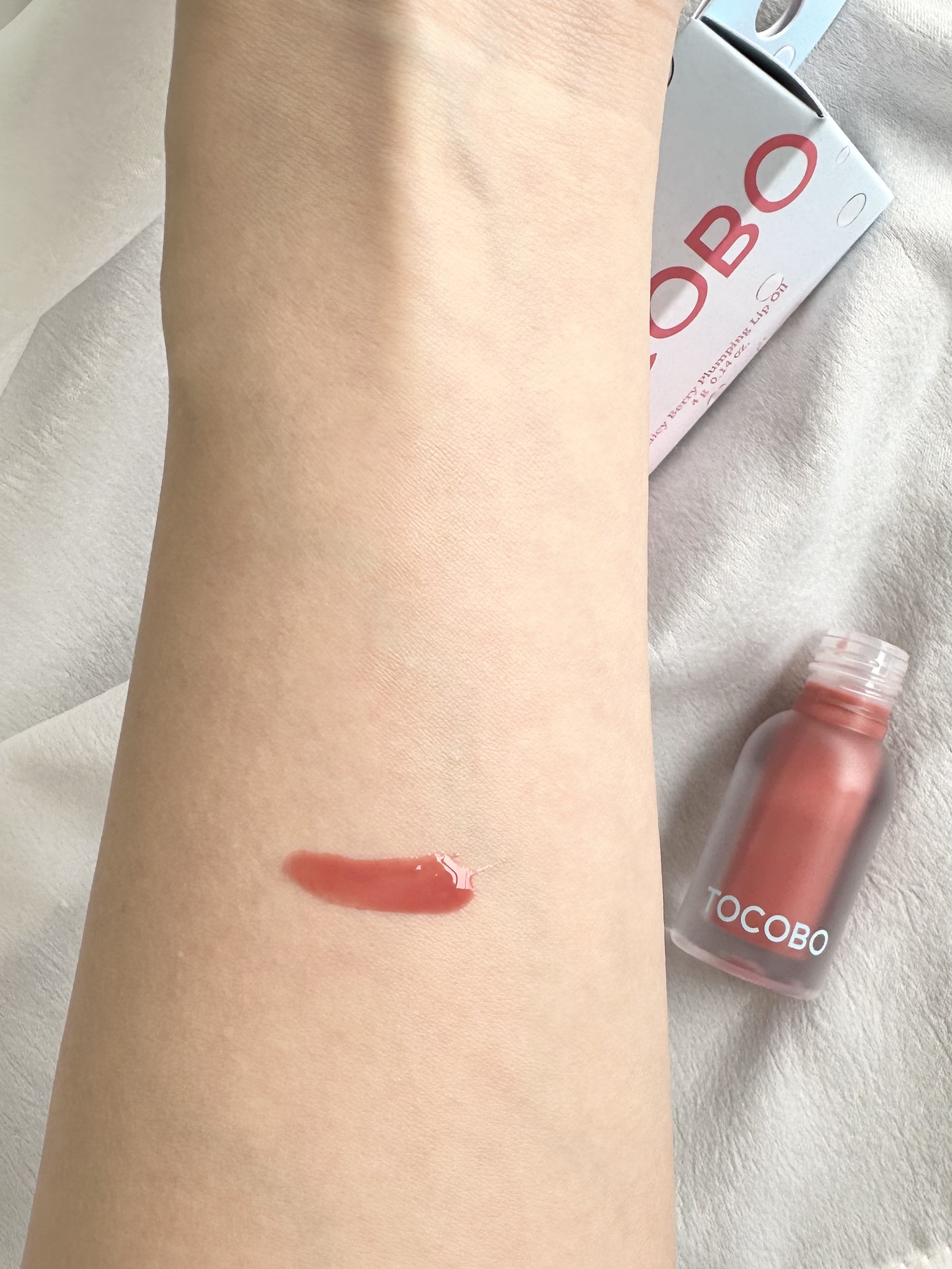 ジューシーベリープランピングリップオイル/TOCOBO/リップグロスを使ったクチコミ（3枚目）