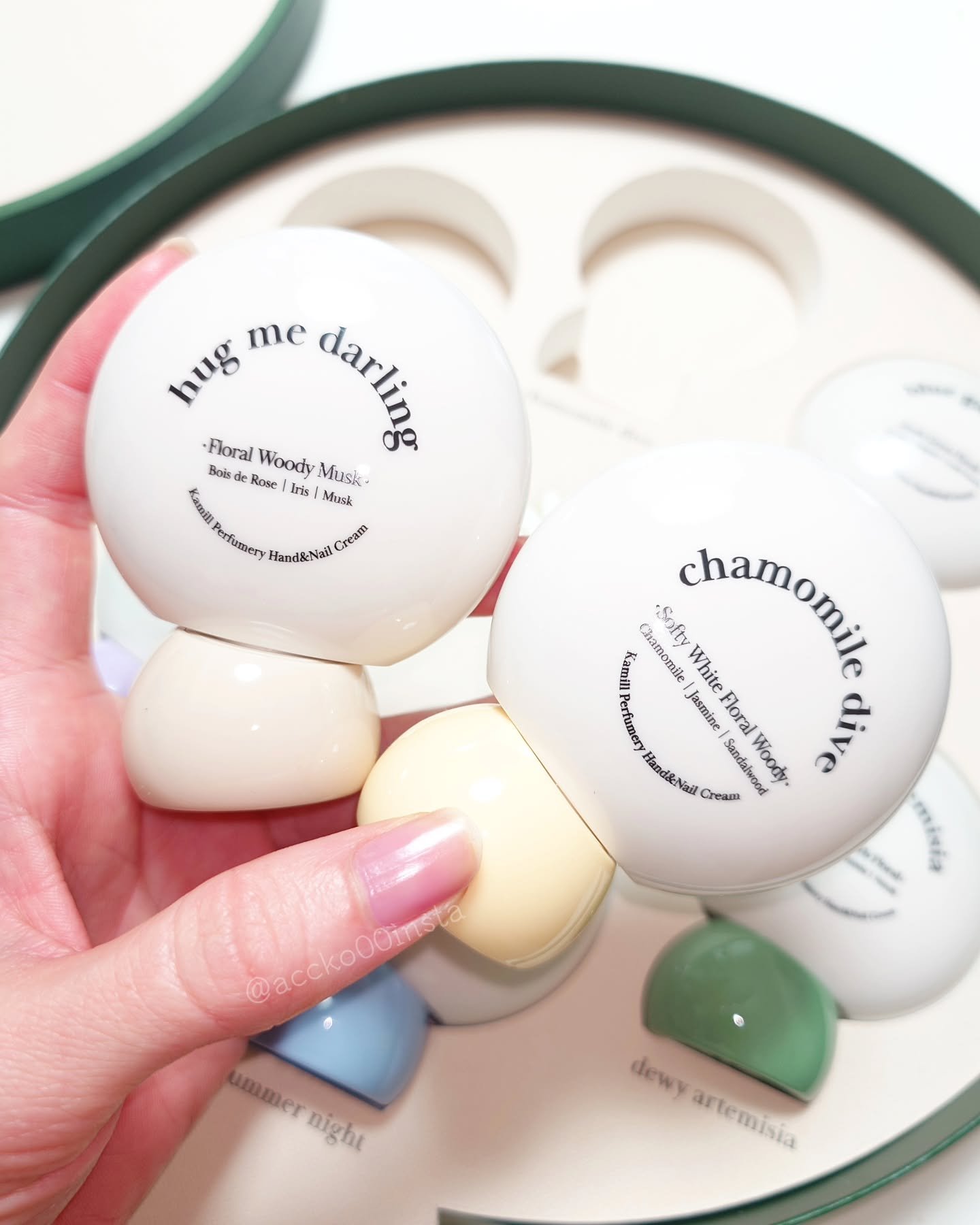 パフューマリー ハンド＆ネイルクリーム デューイアルテミシア 50ml/カミール/ハンドクリームを使ったクチコミ（1枚目）