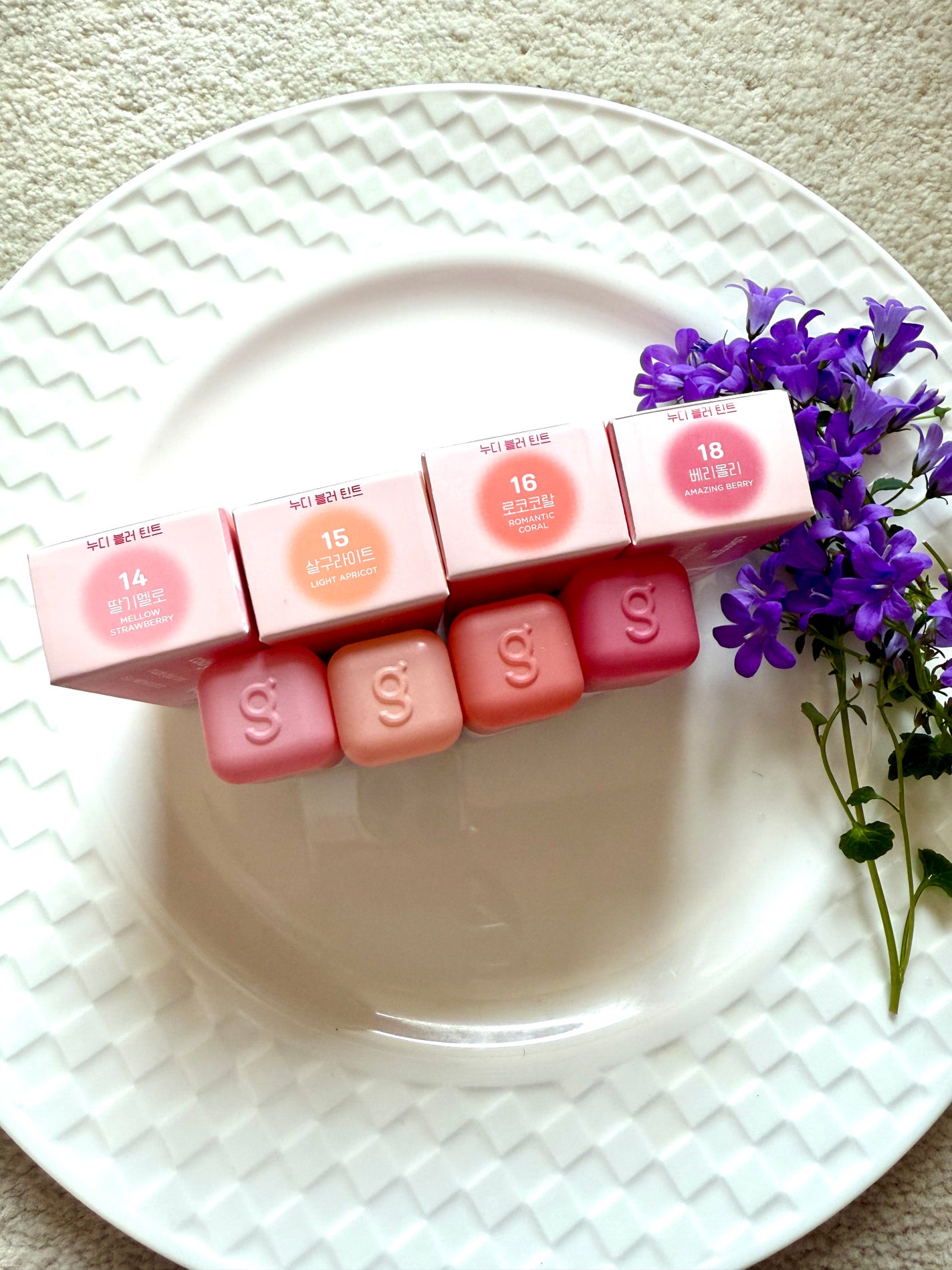 カラーグラム ヌーディーブラーティント/Colorgram/リップティントを使ったクチコミ(3枚目)