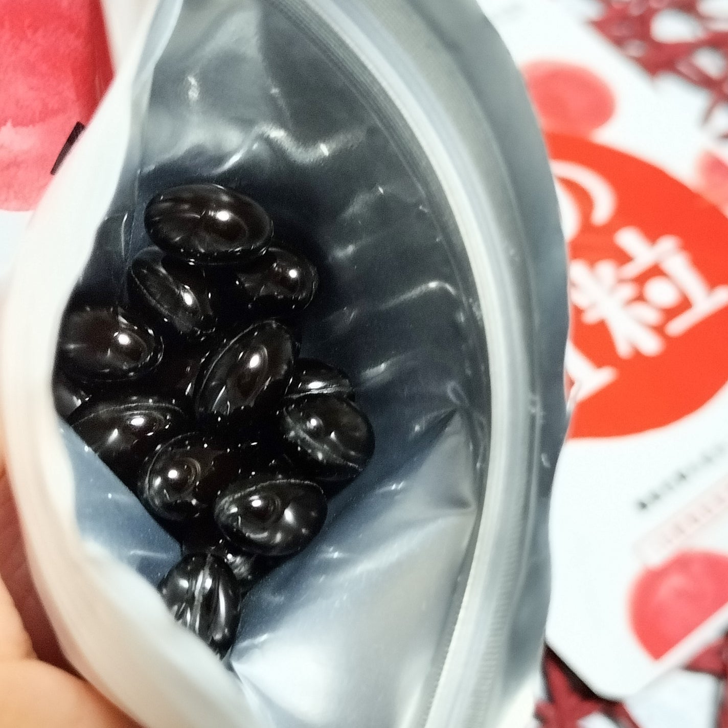 いちごみるく on LIPS 「つうはん本舗様より商品提供をいただきました。スマホによる眼の疲..」(2枚目)