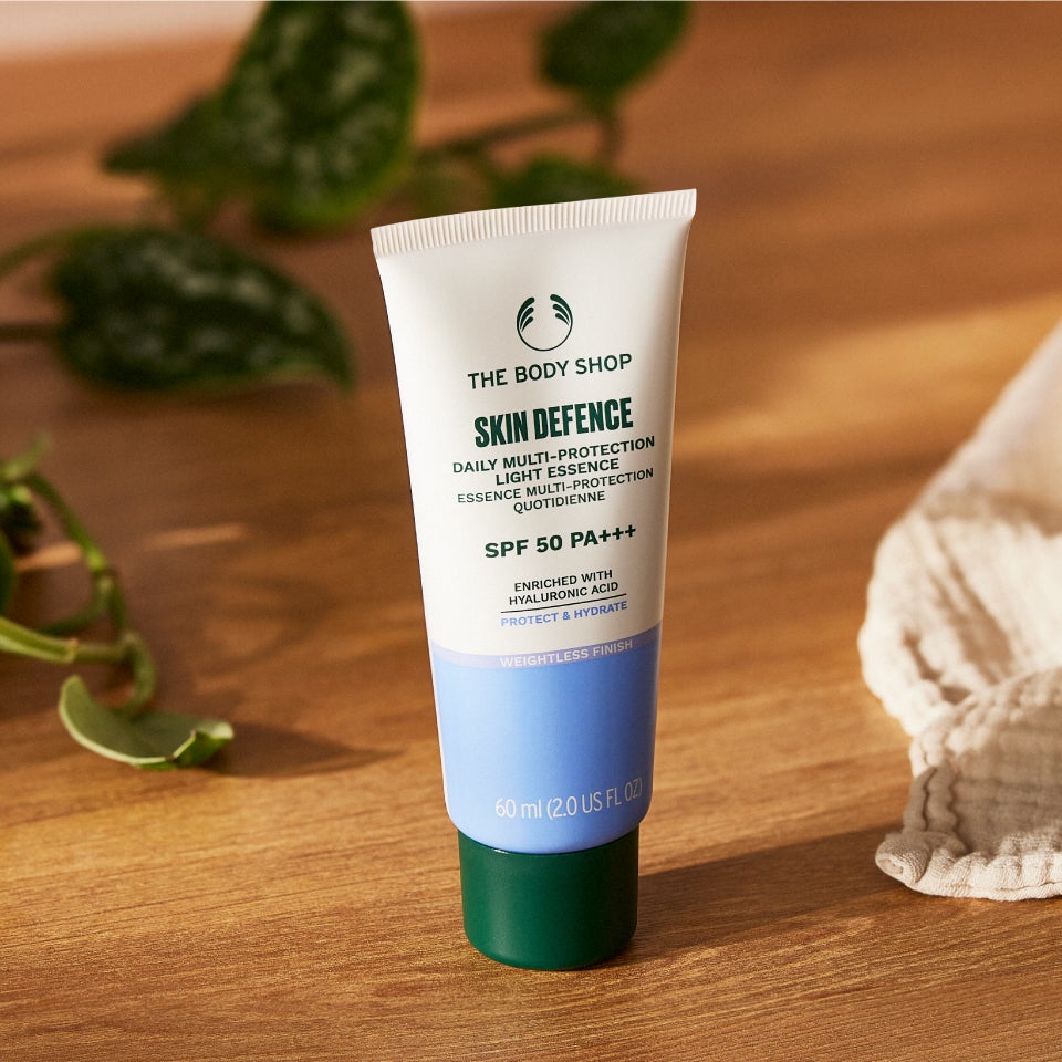 スキンディフェンス デイリー マルチプロテクト ライト エッセンス SPF50 PA+++/THE BODY SHOP/日焼け止めミルクを使ったクチコミ(1枚目)