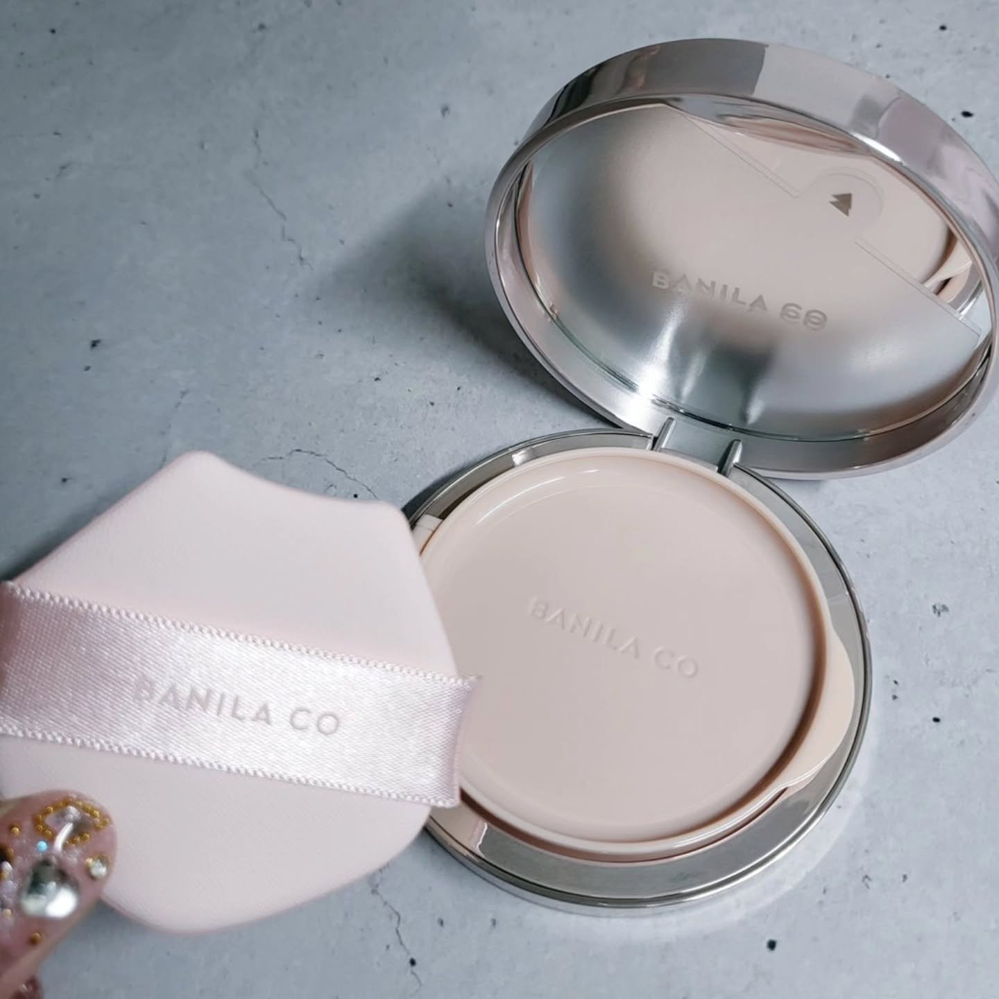 バニラコ エッセンス スキン ピンククッション/BANILA CO/クッションファンデーションを使ったクチコミ（2枚目）