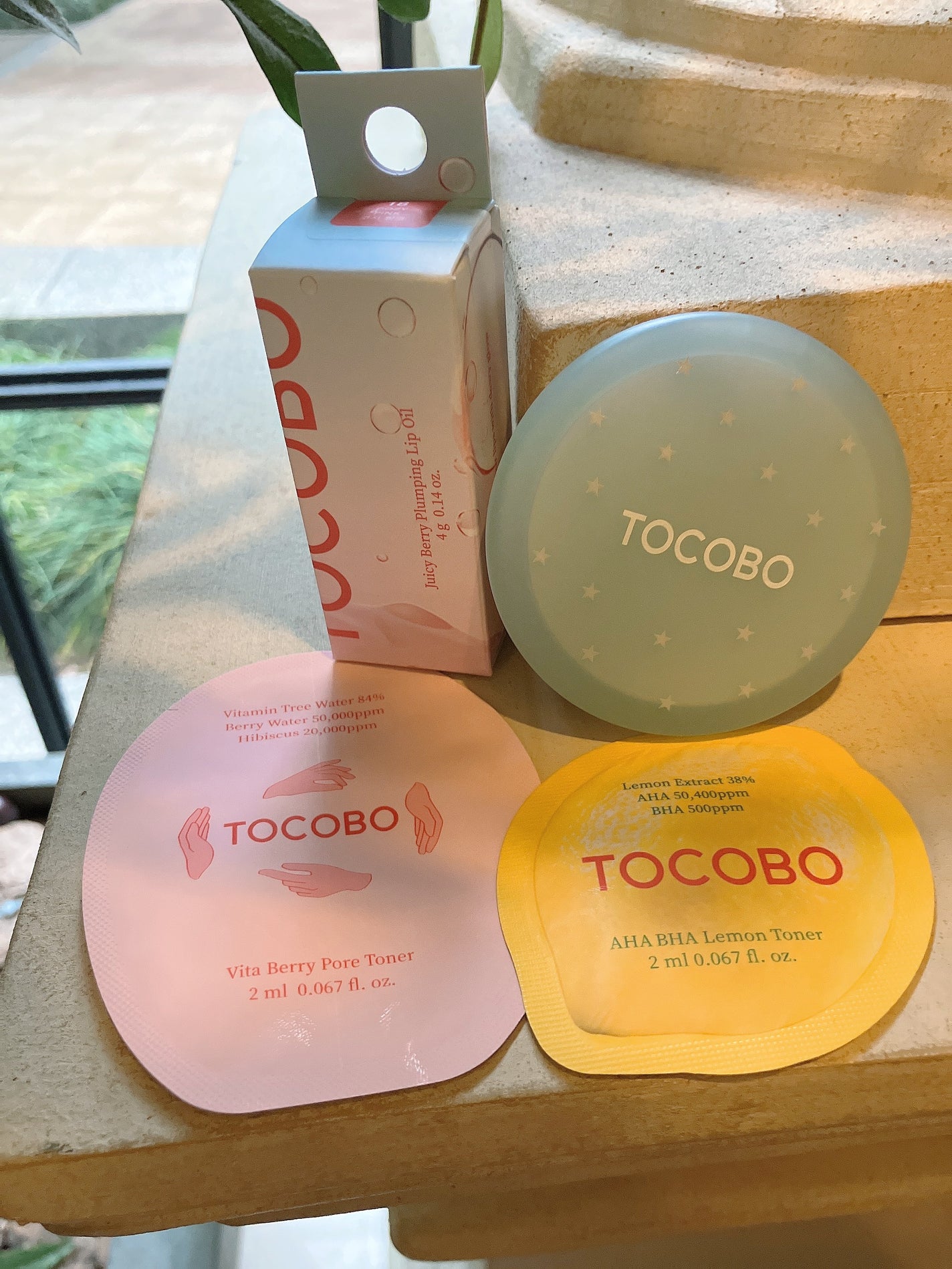 ジューシーベリープランピングリップオイル/TOCOBO/リップグロスを使ったクチコミ(4枚目)