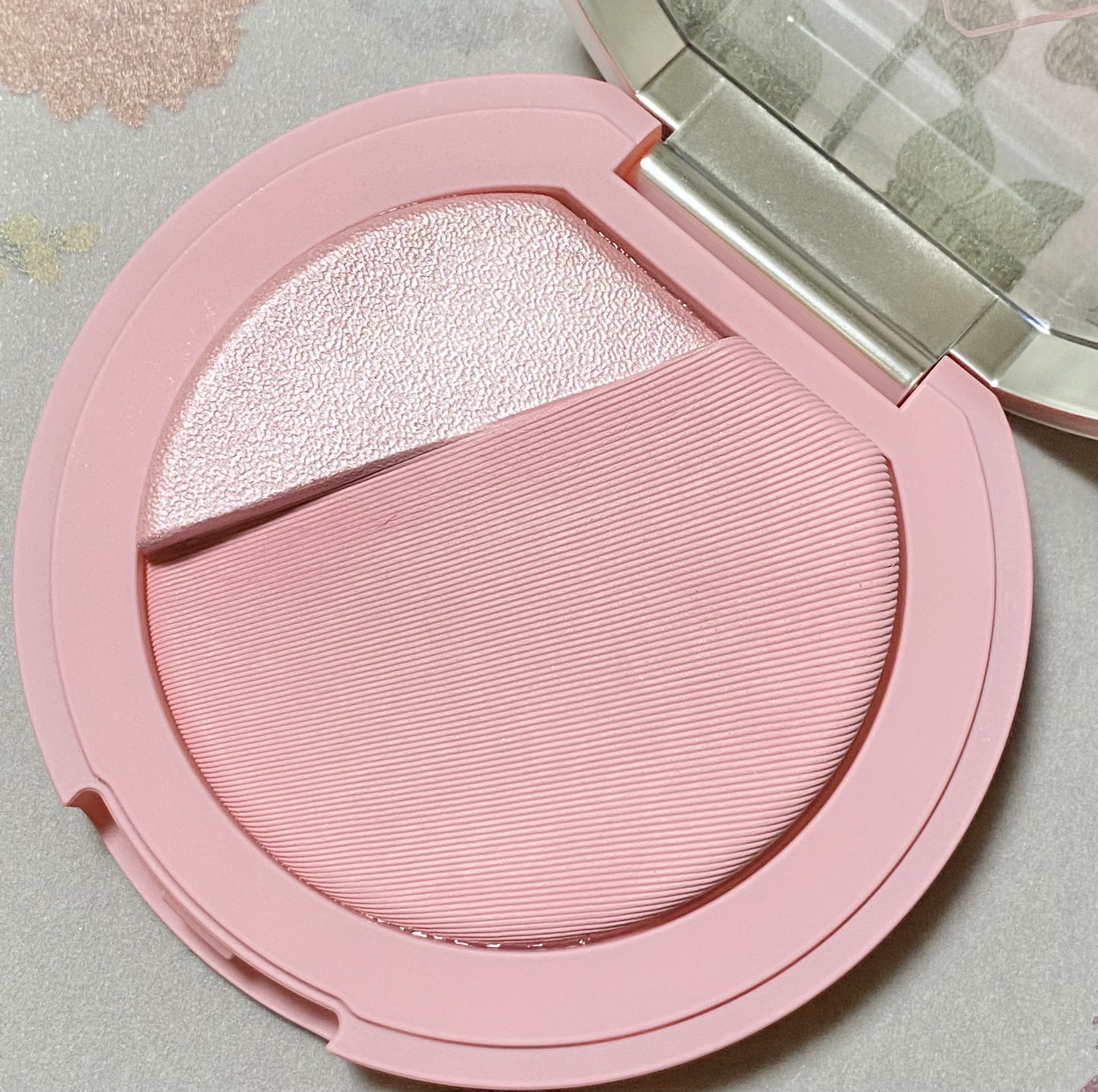 3CE ブラッシュライター/3CE/パウダーチークを使ったクチコミ（2枚目）