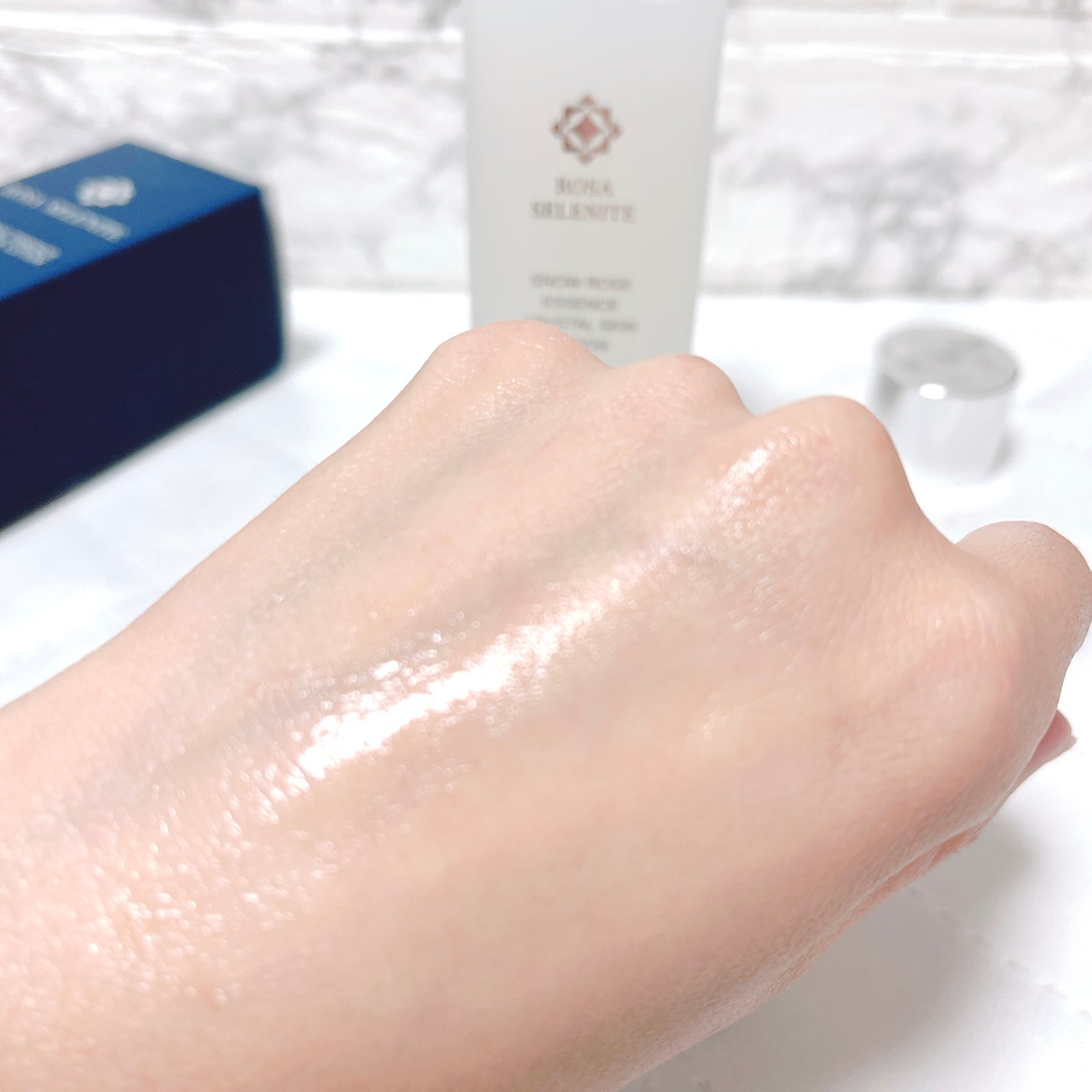 ロサ セレナイト スノーローズ エッセンス クリスタルスキン ローション/ROSA FAYRE/化粧水を使ったクチコミ(4枚目)