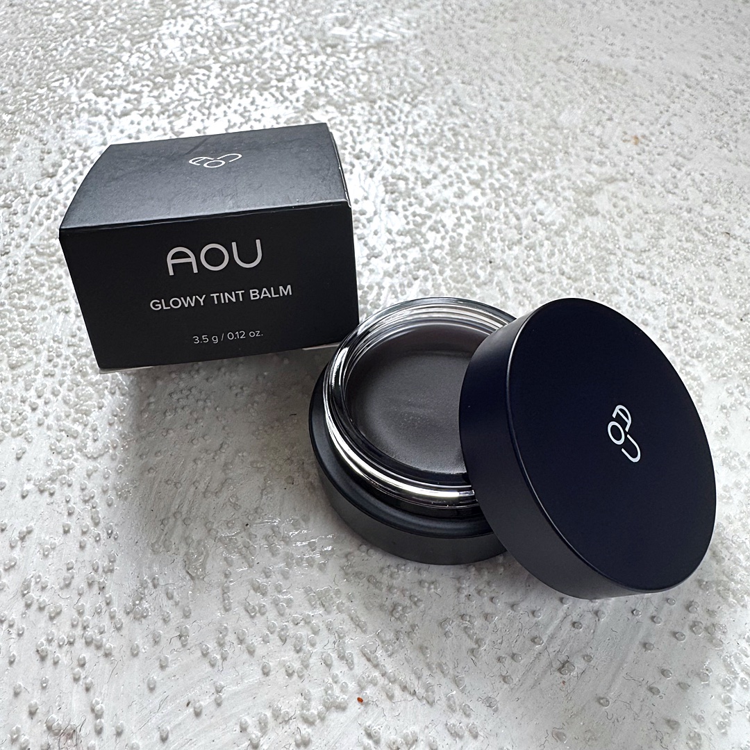 GLOWY TINT BALM/AOU/リップグロスを使ったクチコミ（1枚目）