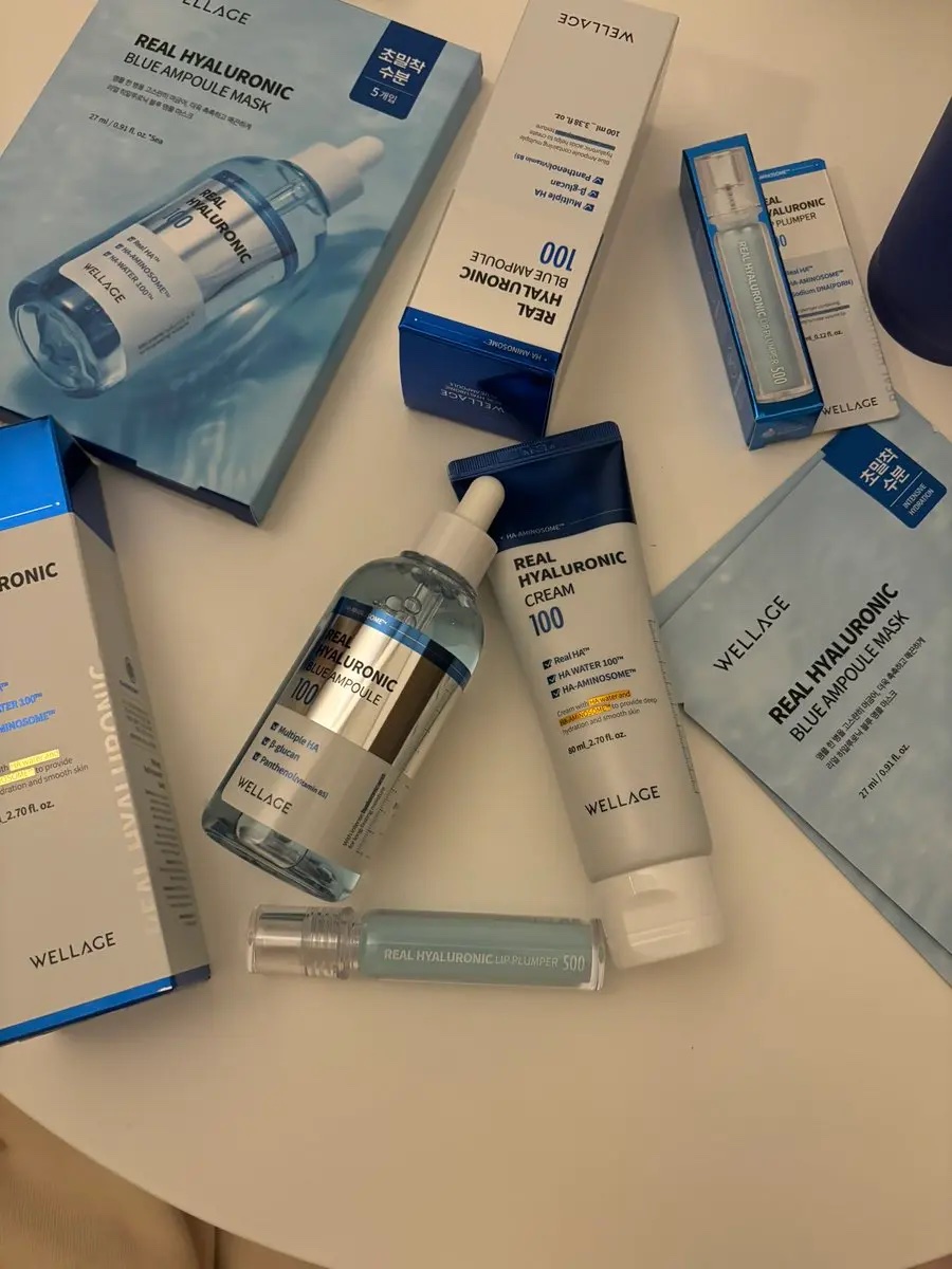 インナードライ解決のためのスキンケアWELLAGE🩵
オリーブヤング 化粧品大賞 1位を受賞したウェラージュ リアルヒアルロニックブルー100アンプルが水光肌爆誕で同じシリーズのパックとクリームを一緒に使うとより効果感じる気がする、本当に