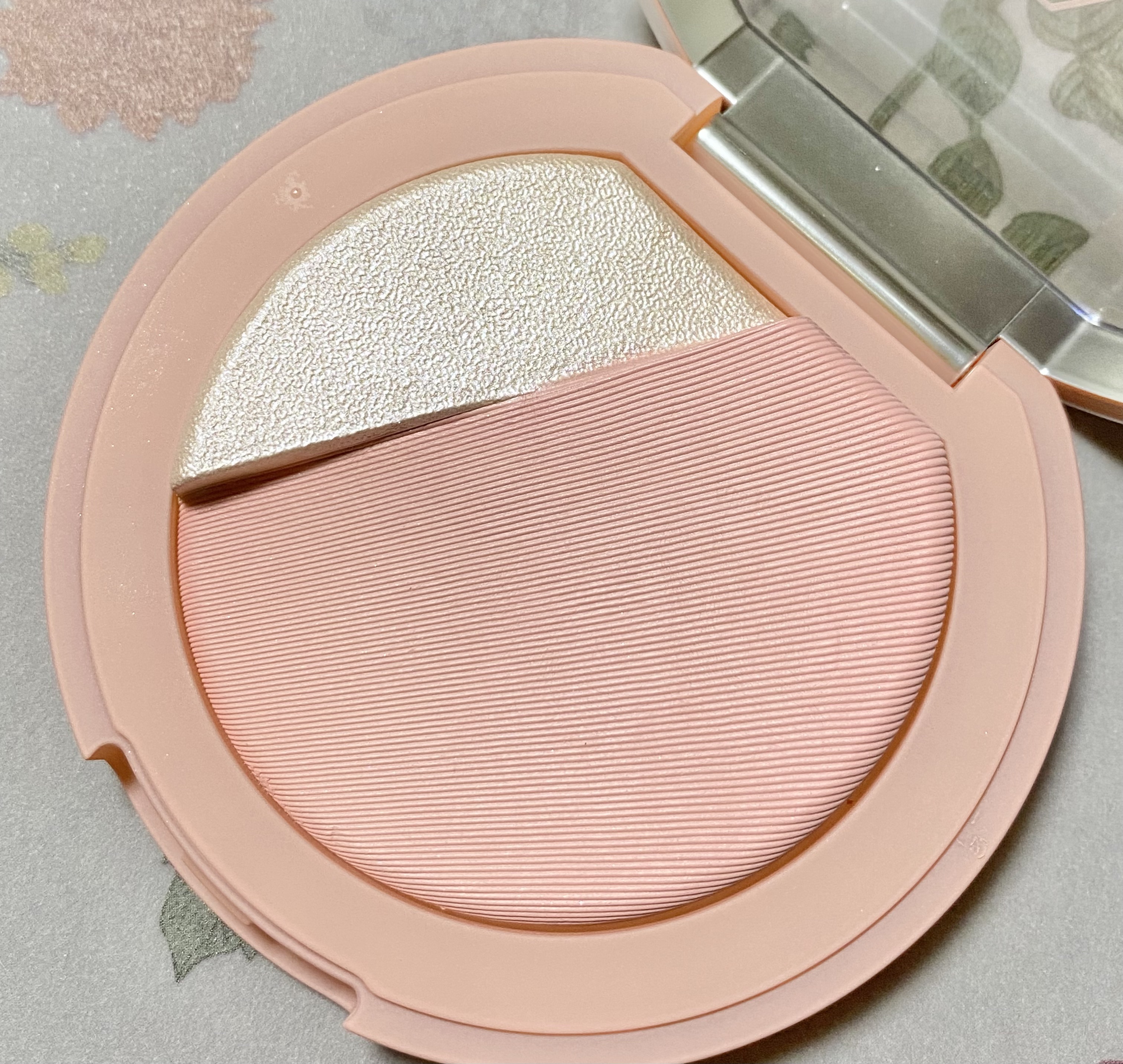 3CE ブラッシュライター/3CE/パウダーチークを使ったクチコミ（2枚目）