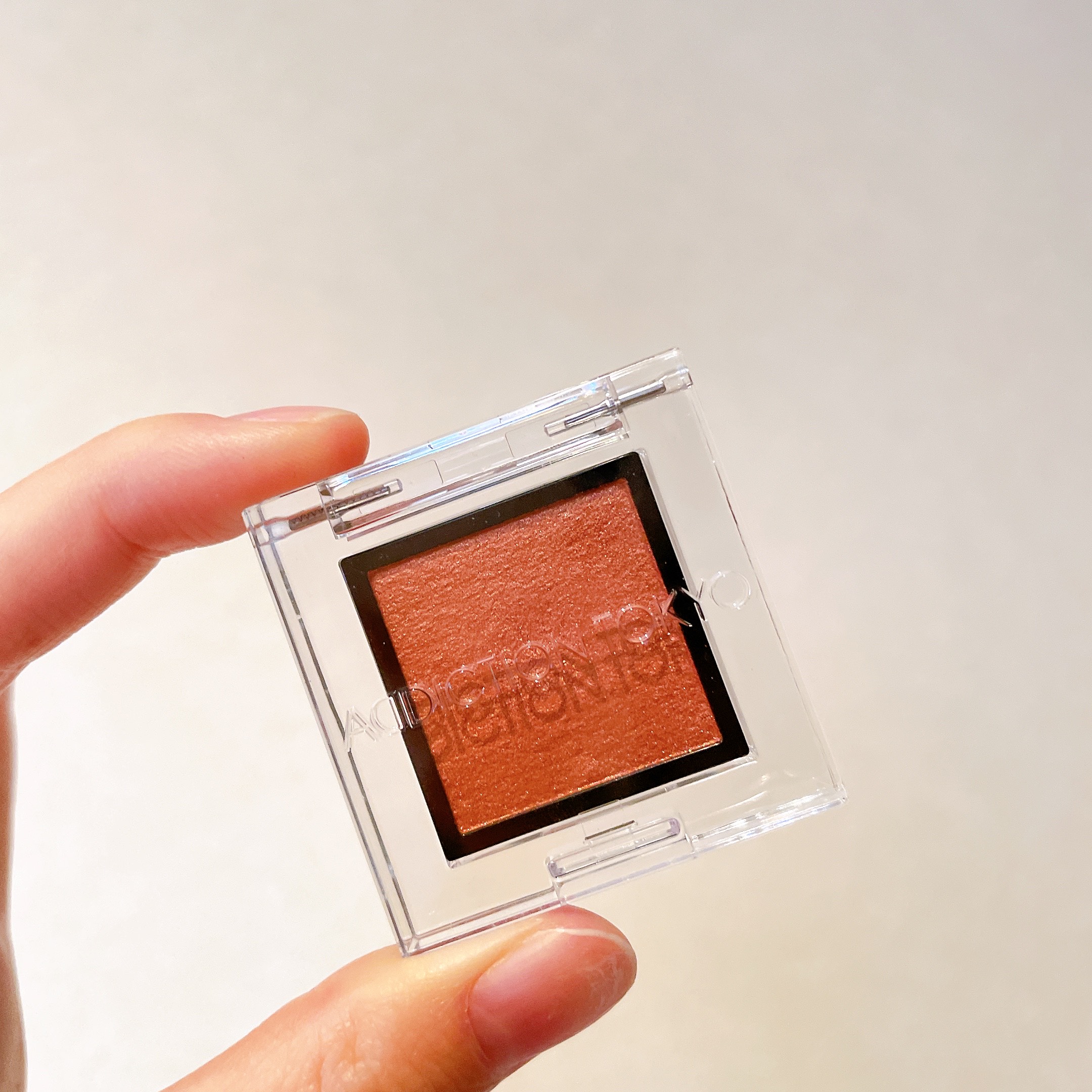 アディクション ザ アイシャドウ スパークル 017SP Senorita/ADDICTION/単色アイシャドウを使ったクチコミ（1枚目）